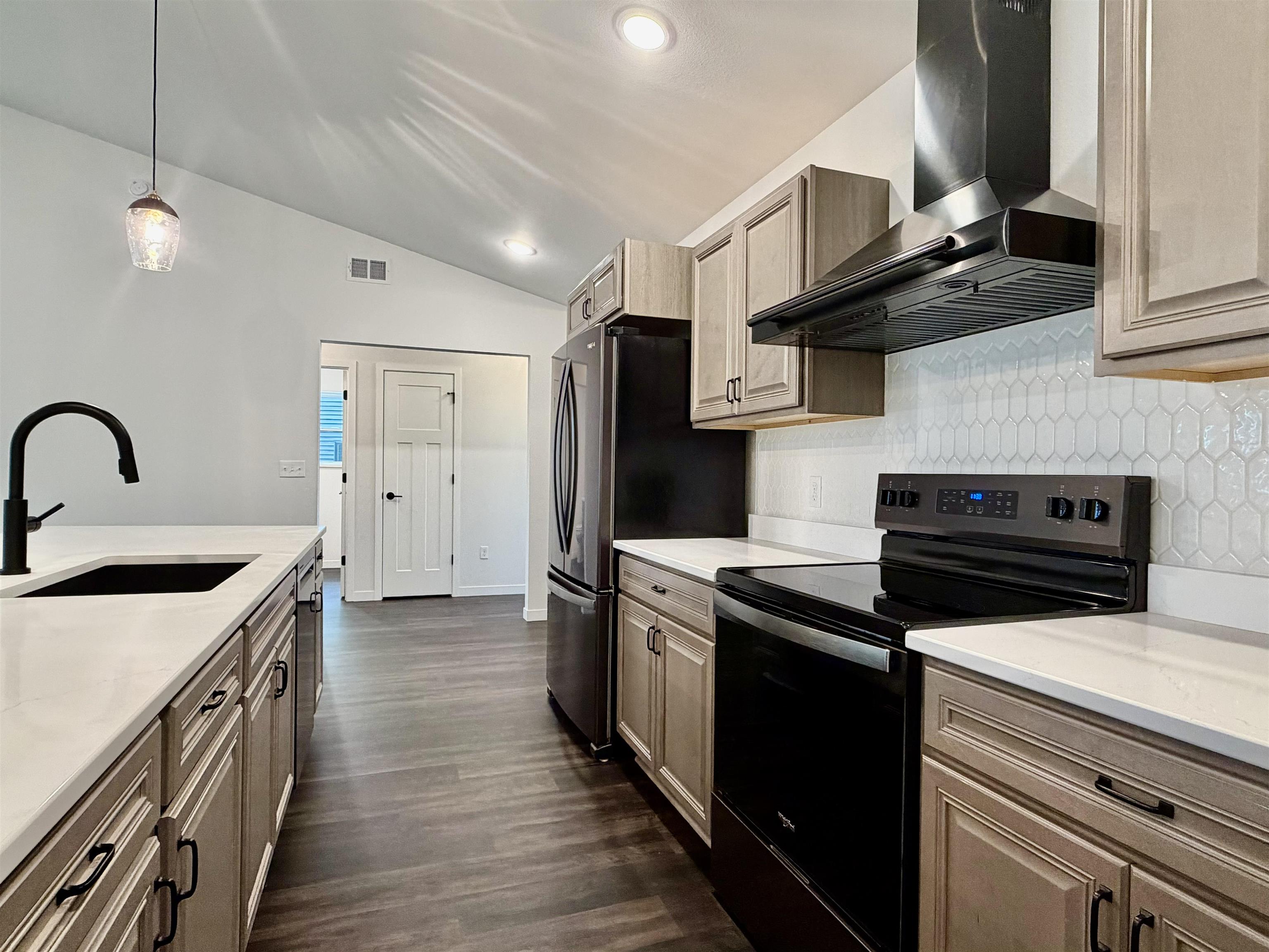 1398 PARK DRIVE, Schofield, Wisconsin 54476, 3 Bedrooms Bedrooms, 6 Rooms Rooms,2 BathroomsBathrooms,Residential,For Sale,1398 PARK DRIVE,22602648