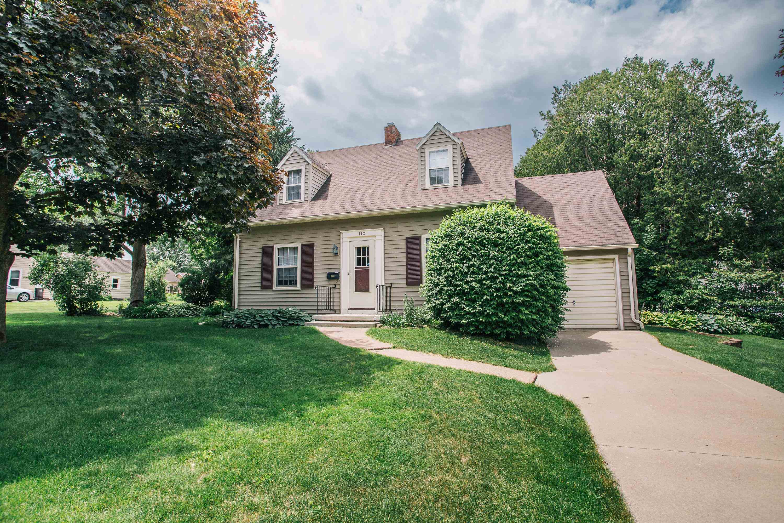 110 CLAY STREET, Neillsville, Wisconsin 54456, 2 Bedrooms Bedrooms, ,1 BathroomBathrooms,Residential,For Sale,110 CLAY STREET,22602649