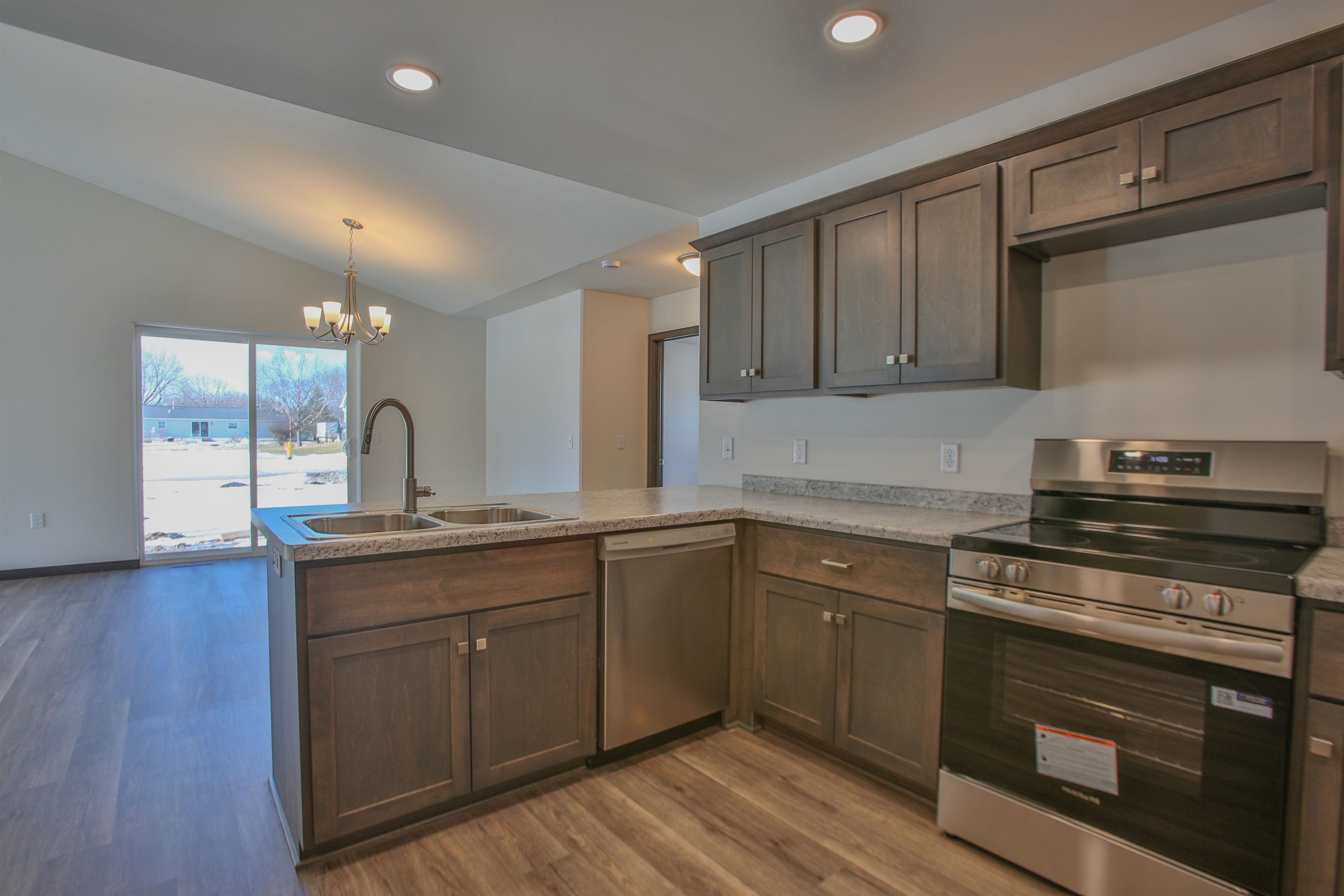 1506 E 23RD STREET, Marshfield, Wisconsin 54449, 2 Bedrooms Bedrooms, ,2 BathroomsBathrooms,Residential,For Sale,1506 E 23RD STREET,22602651