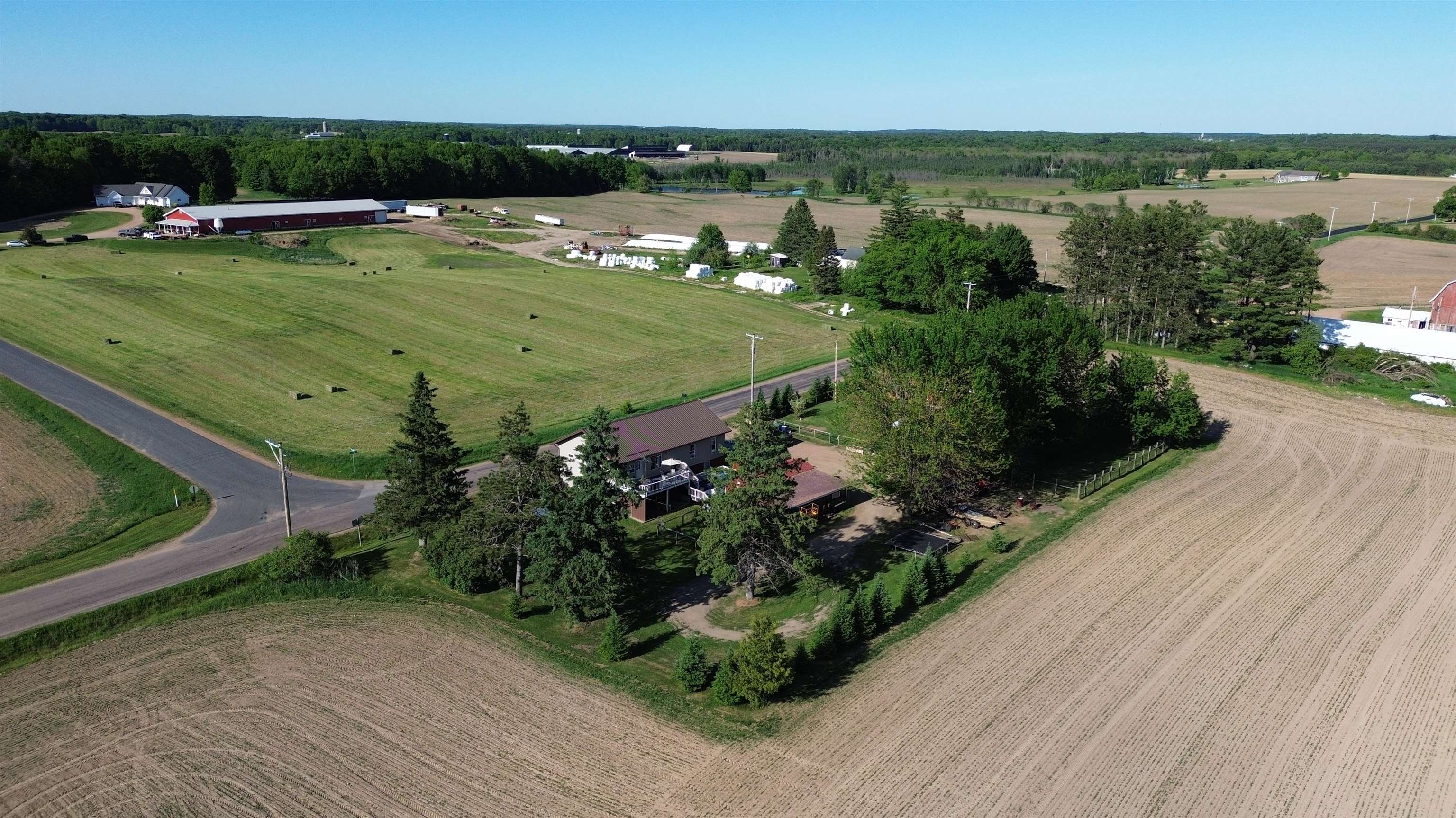 182347 BIRNAMWOOD ROAD, Birnamwood, Wisconsin 54414, 4 Bedrooms Bedrooms, ,2 BathroomsBathrooms,Residential,For Sale,182347 BIRNAMWOOD ROAD,22602657
