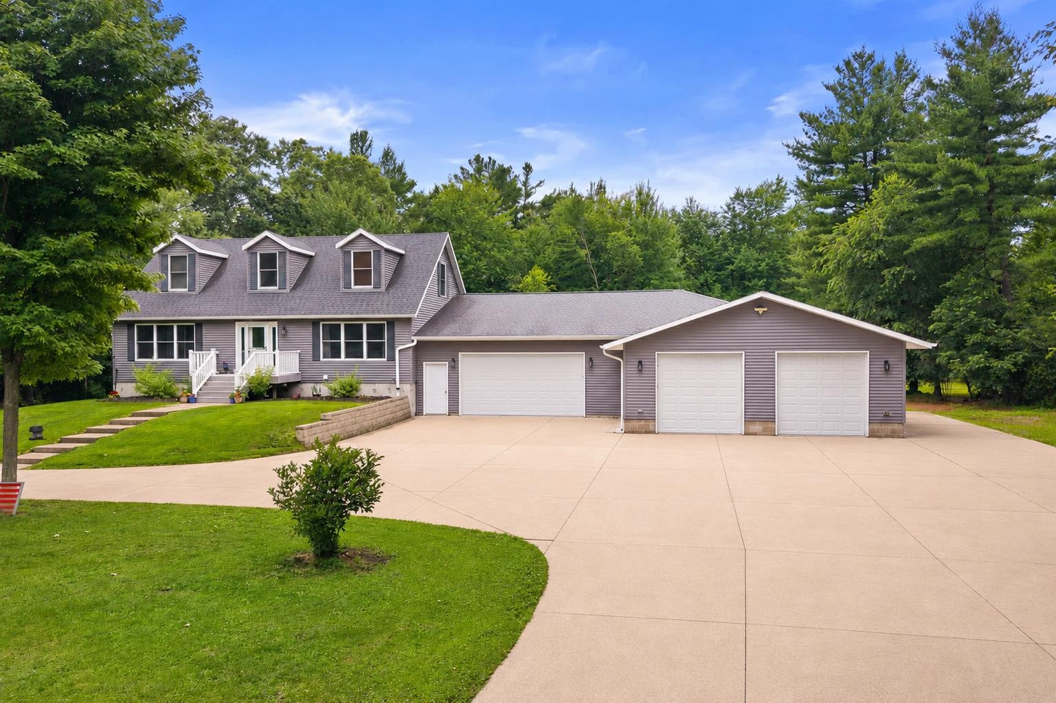 1331 48TH STREET NORTH, Wisconsin Rapids, Wisconsin 54494, 3 Bedrooms Bedrooms, ,3 BathroomsBathrooms,Residential,For Sale,1331 48TH STREET NORTH,22602660