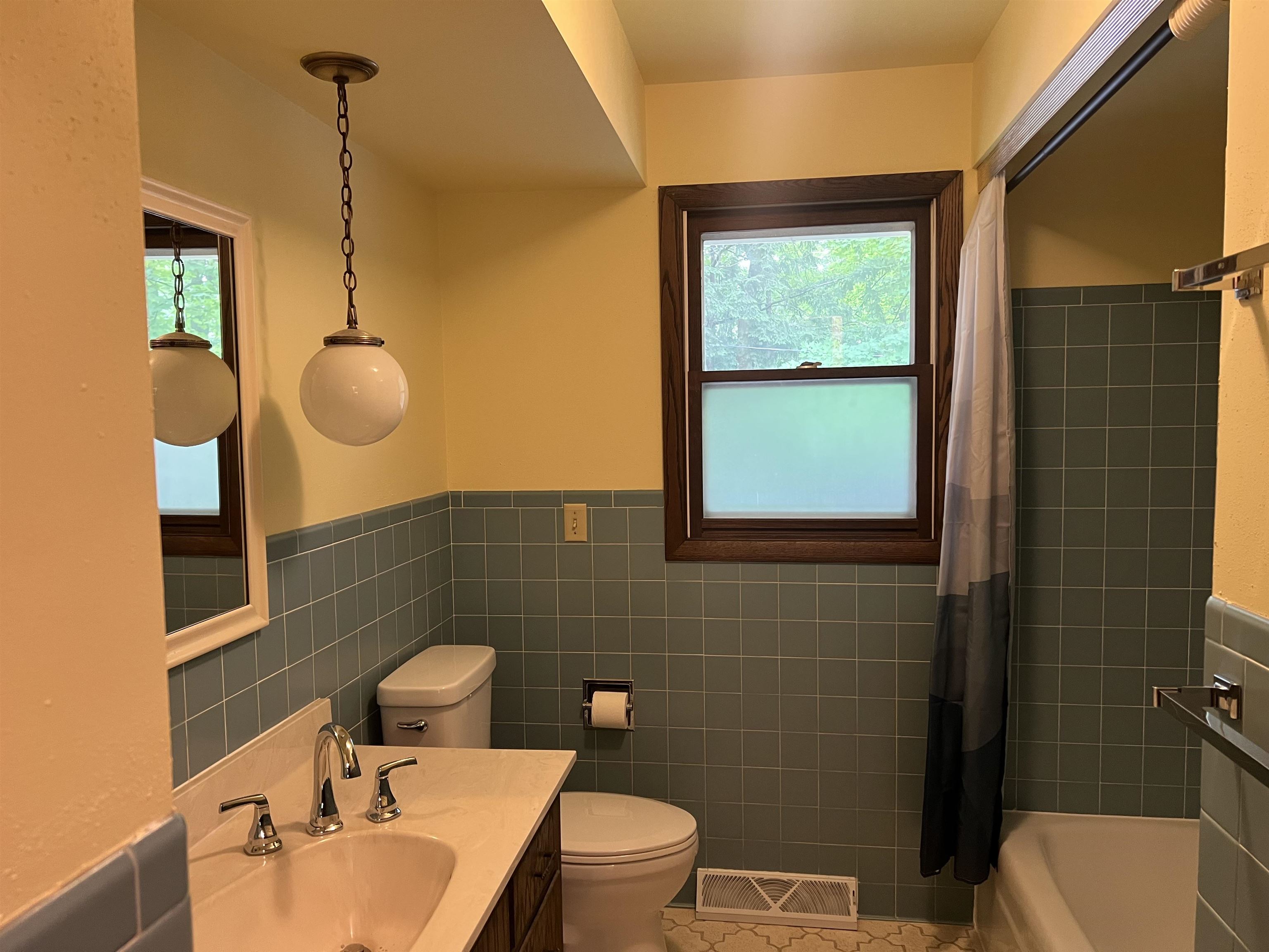 7112 SYLVAN STREET, Schofield, Wisconsin 54476, 4 Bedrooms Bedrooms, ,2 BathroomsBathrooms,Residential,For Sale,7112 SYLVAN STREET,22602666