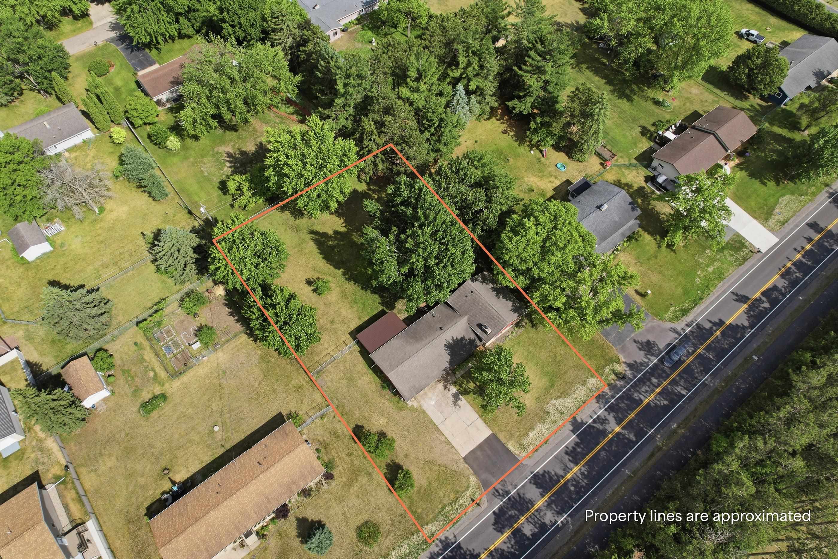 1917 COUNTRY CLUB DRIVE, Stevens Point, Wisconsin 54481, 4 Bedrooms Bedrooms, ,2 BathroomsBathrooms,Residential,For Sale,1917 COUNTRY CLUB DRIVE,22602667