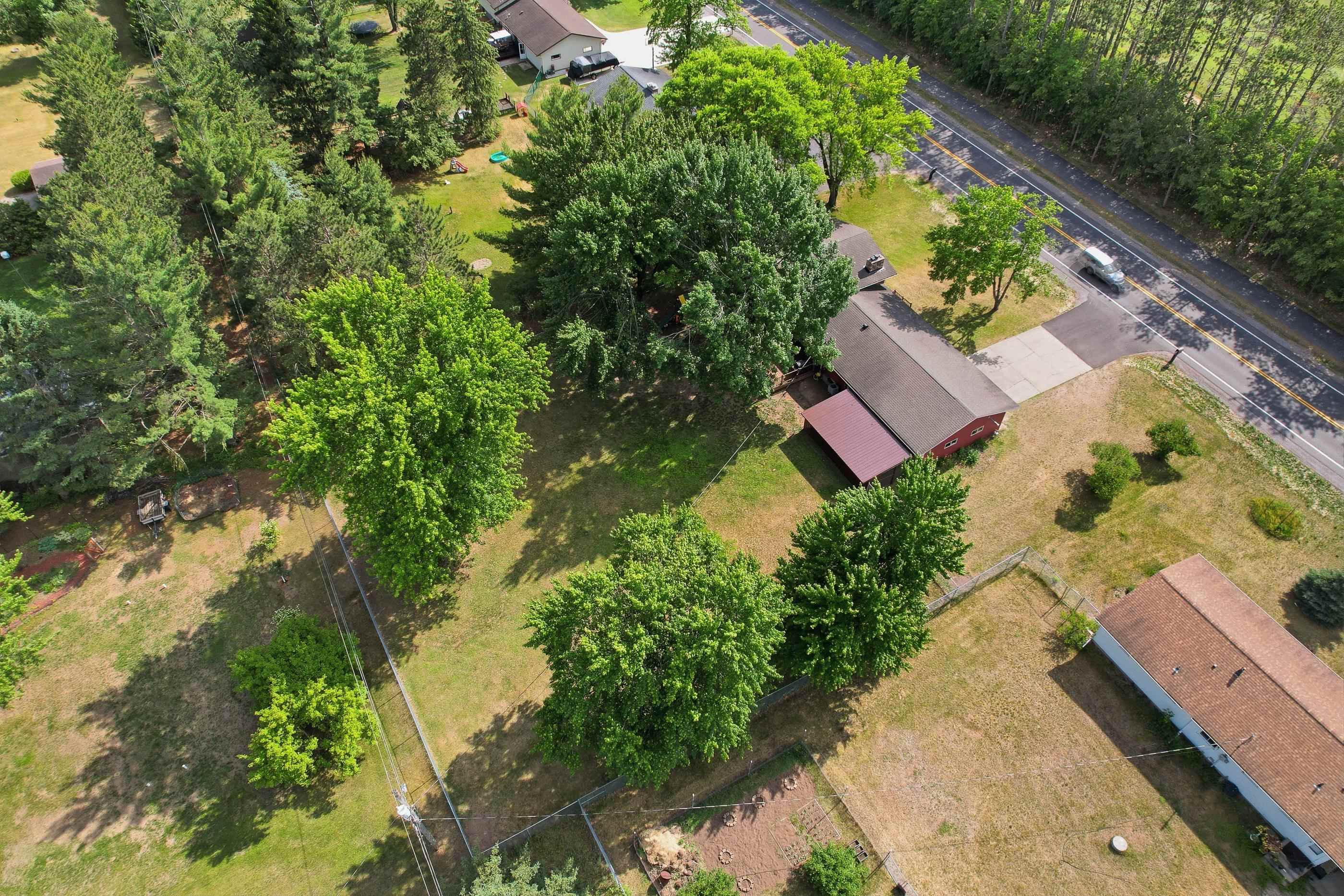 1917 COUNTRY CLUB DRIVE, Stevens Point, Wisconsin 54481, 4 Bedrooms Bedrooms, ,2 BathroomsBathrooms,Residential,For Sale,1917 COUNTRY CLUB DRIVE,22602667