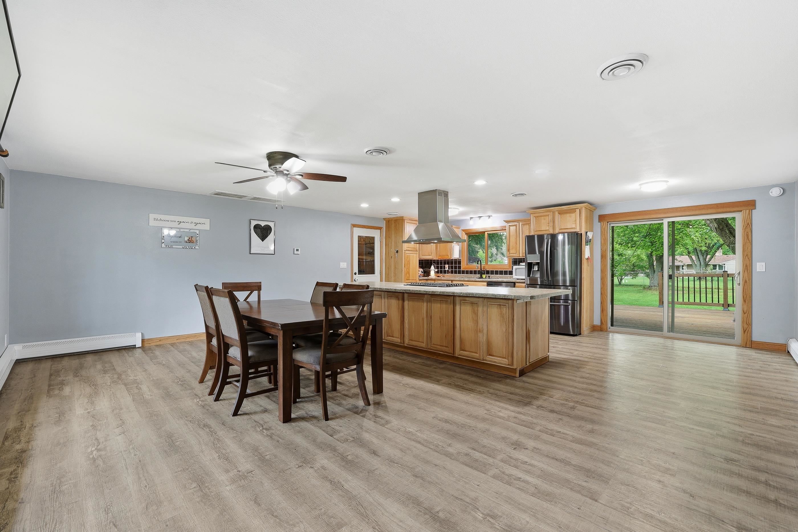 1917 COUNTRY CLUB DRIVE, Stevens Point, Wisconsin 54481, 4 Bedrooms Bedrooms, ,2 BathroomsBathrooms,Residential,For Sale,1917 COUNTRY CLUB DRIVE,22602667