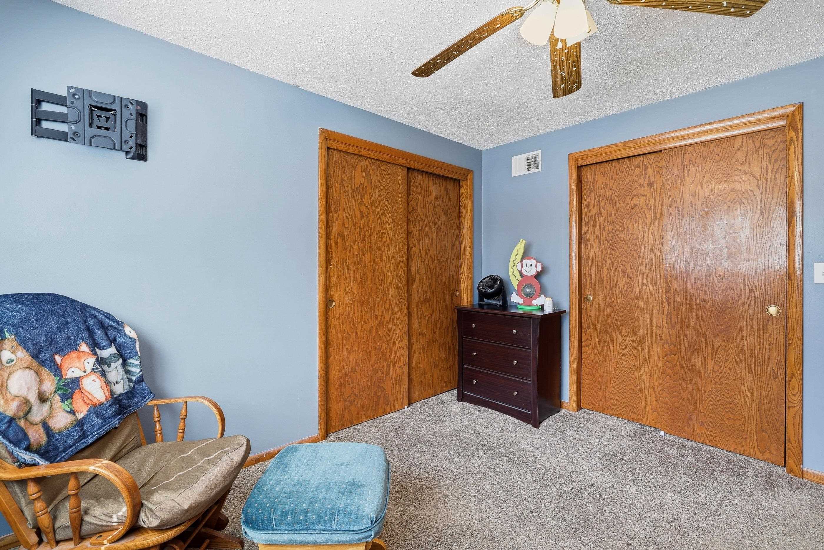 1917 COUNTRY CLUB DRIVE, Stevens Point, Wisconsin 54481, 4 Bedrooms Bedrooms, ,2 BathroomsBathrooms,Residential,For Sale,1917 COUNTRY CLUB DRIVE,22602667