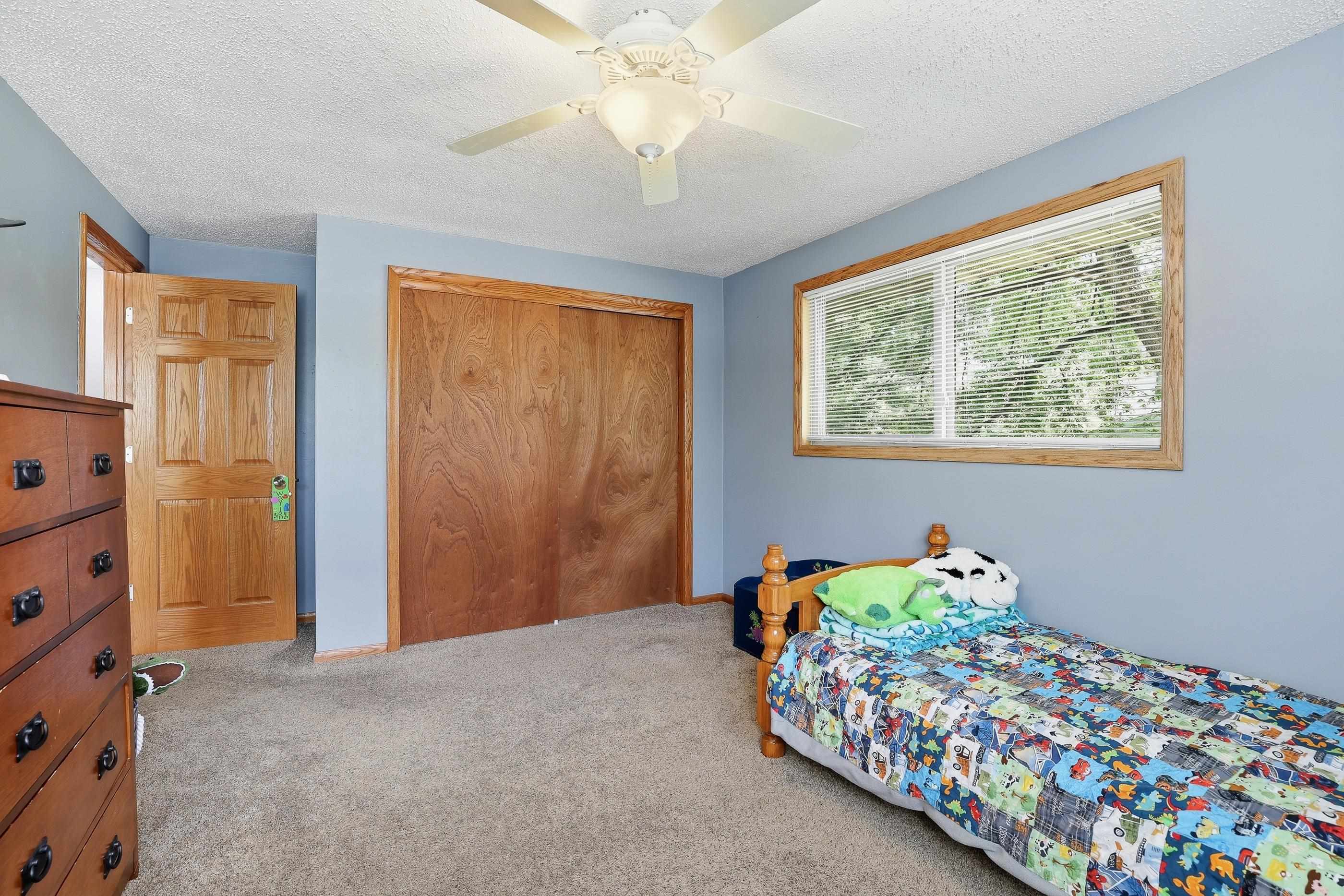 1917 COUNTRY CLUB DRIVE, Stevens Point, Wisconsin 54481, 4 Bedrooms Bedrooms, ,2 BathroomsBathrooms,Residential,For Sale,1917 COUNTRY CLUB DRIVE,22602667