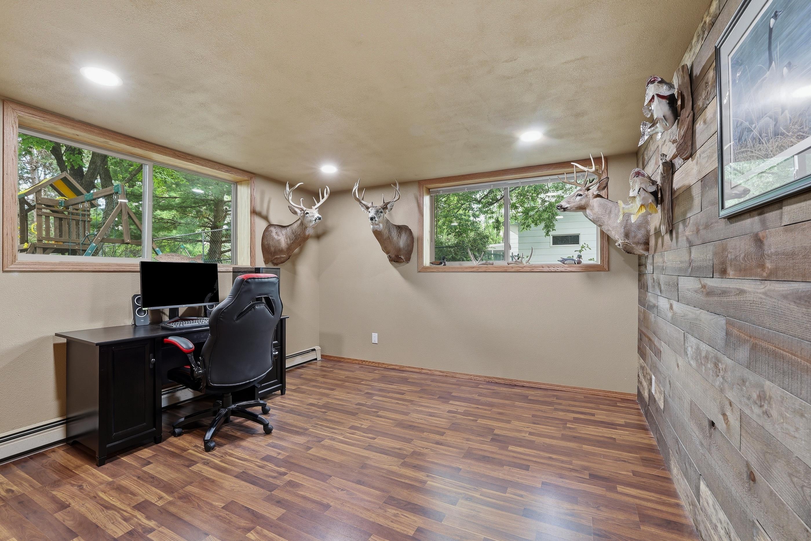 1917 COUNTRY CLUB DRIVE, Stevens Point, Wisconsin 54481, 4 Bedrooms Bedrooms, ,2 BathroomsBathrooms,Residential,For Sale,1917 COUNTRY CLUB DRIVE,22602667