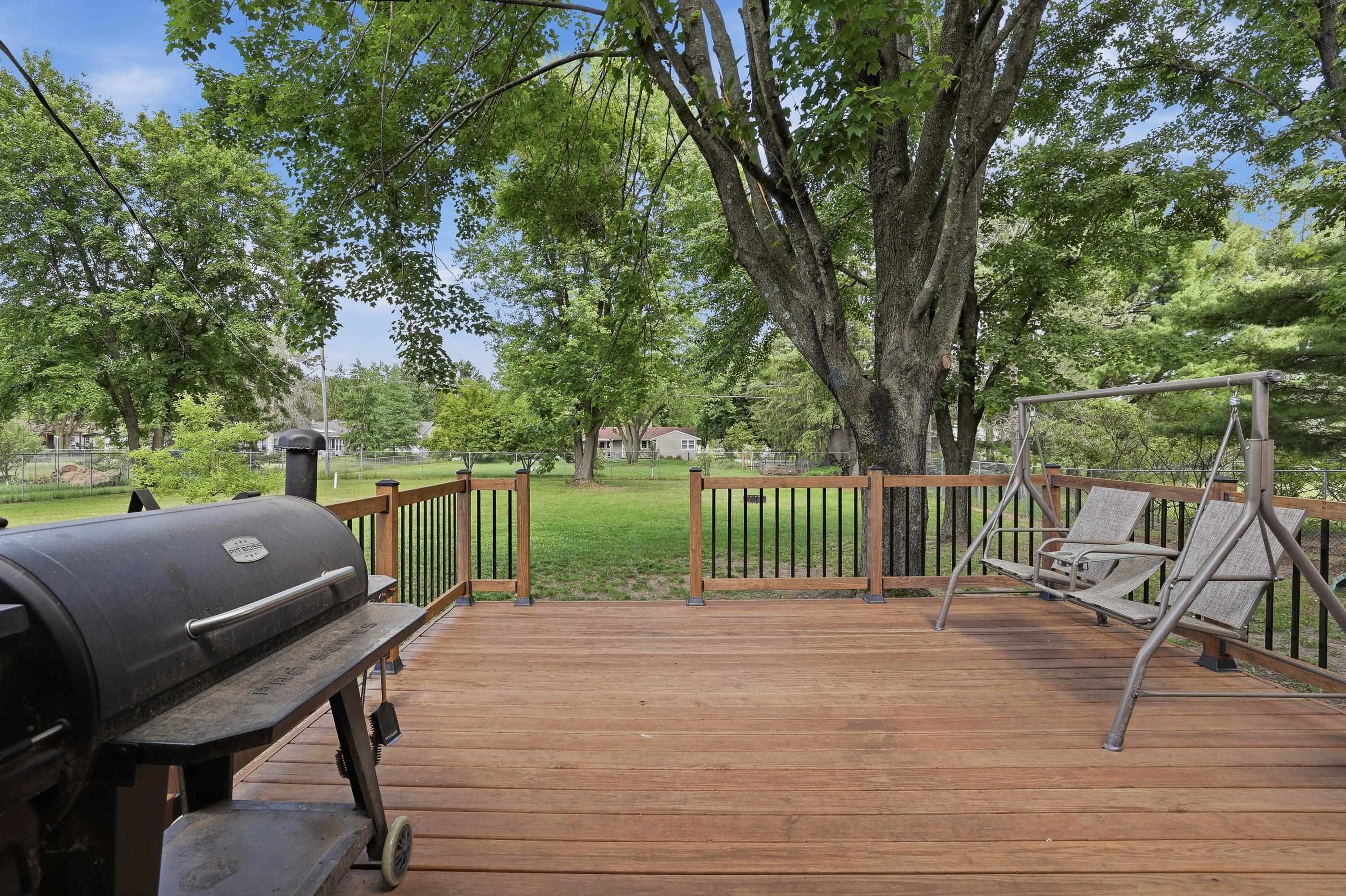 1917 COUNTRY CLUB DRIVE, Stevens Point, Wisconsin 54481, 4 Bedrooms Bedrooms, ,2 BathroomsBathrooms,Residential,For Sale,1917 COUNTRY CLUB DRIVE,22602667