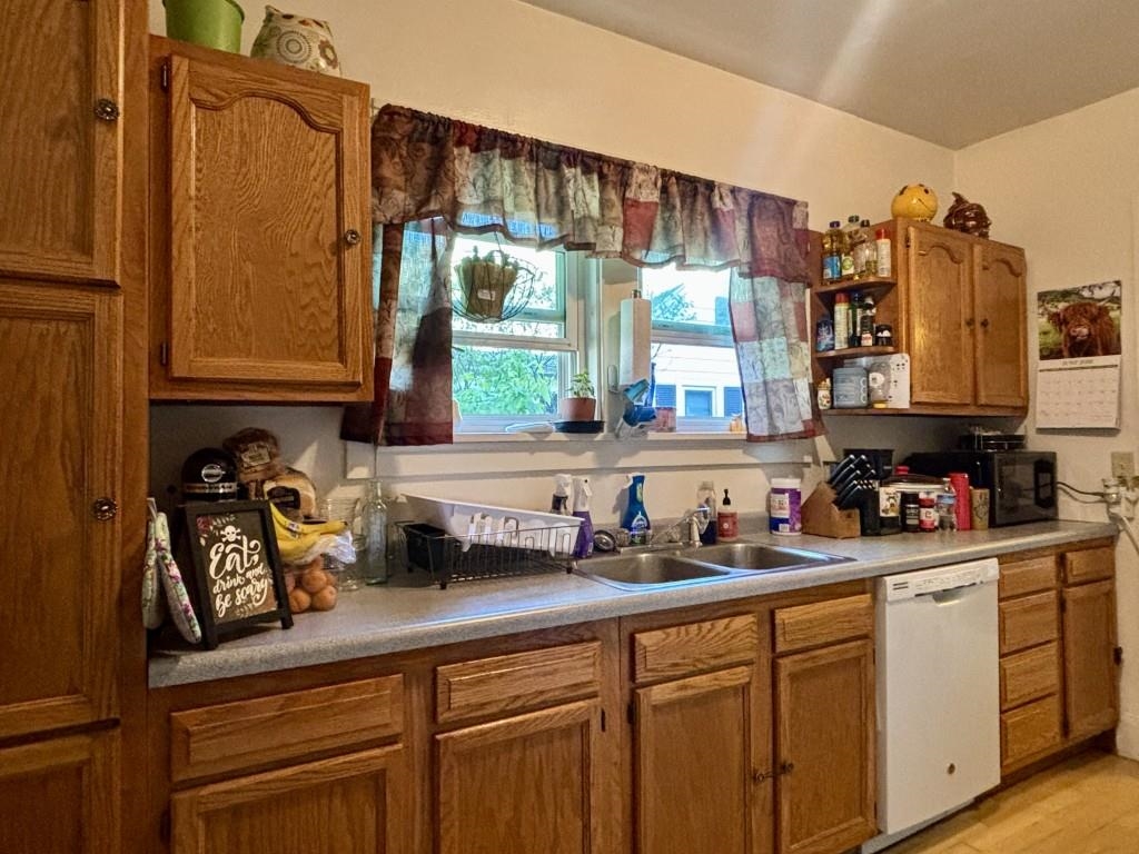 810 HENRIETTA STREET, Wausau, Wisconsin 54403, 2 Bedrooms Bedrooms, ,1 BathroomBathrooms,Multi-family,For Sale,810 HENRIETTA STREET,22602668