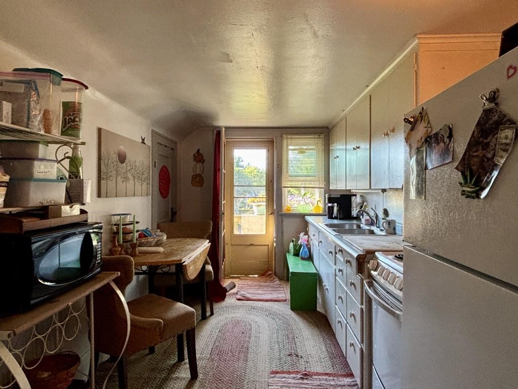 810 HENRIETTA STREET, Wausau, Wisconsin 54403, 2 Bedrooms Bedrooms, ,1 BathroomBathrooms,Multi-family,For Sale,810 HENRIETTA STREET,22602668