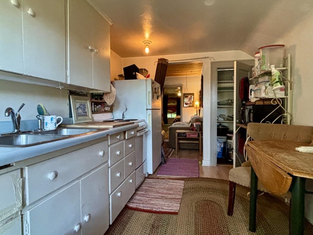 810 HENRIETTA STREET, Wausau, Wisconsin 54403, 2 Bedrooms Bedrooms, ,1 BathroomBathrooms,Multi-family,For Sale,810 HENRIETTA STREET,22602668