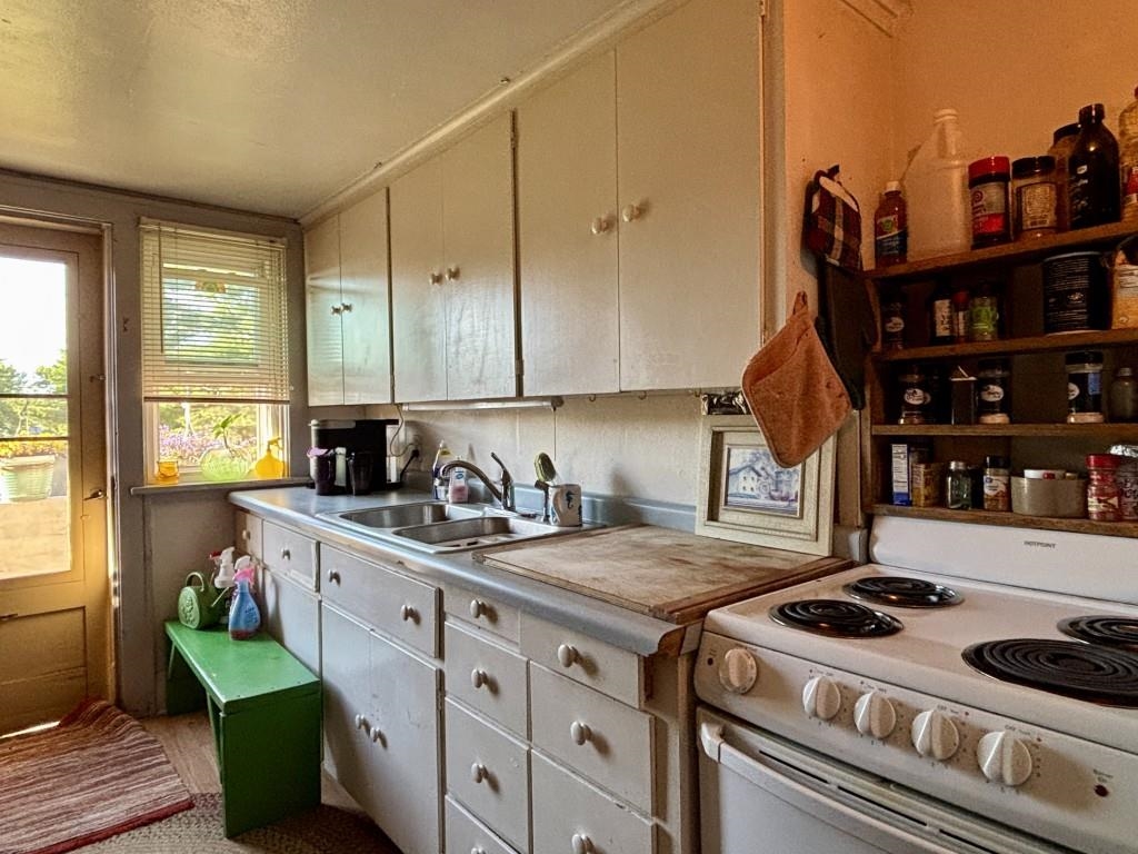 810 HENRIETTA STREET, Wausau, Wisconsin 54403, 2 Bedrooms Bedrooms, ,1 BathroomBathrooms,Multi-family,For Sale,810 HENRIETTA STREET,22602668