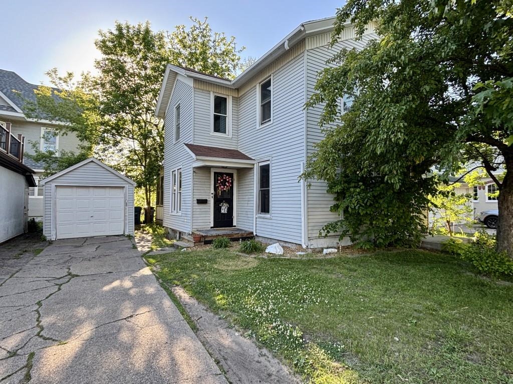 606 N 6TH STREET, Wausau, Wisconsin 54403, 4 Bedrooms Bedrooms, ,1 BathroomBathrooms,Residential,For Sale,606 N 6TH STREET,22602669