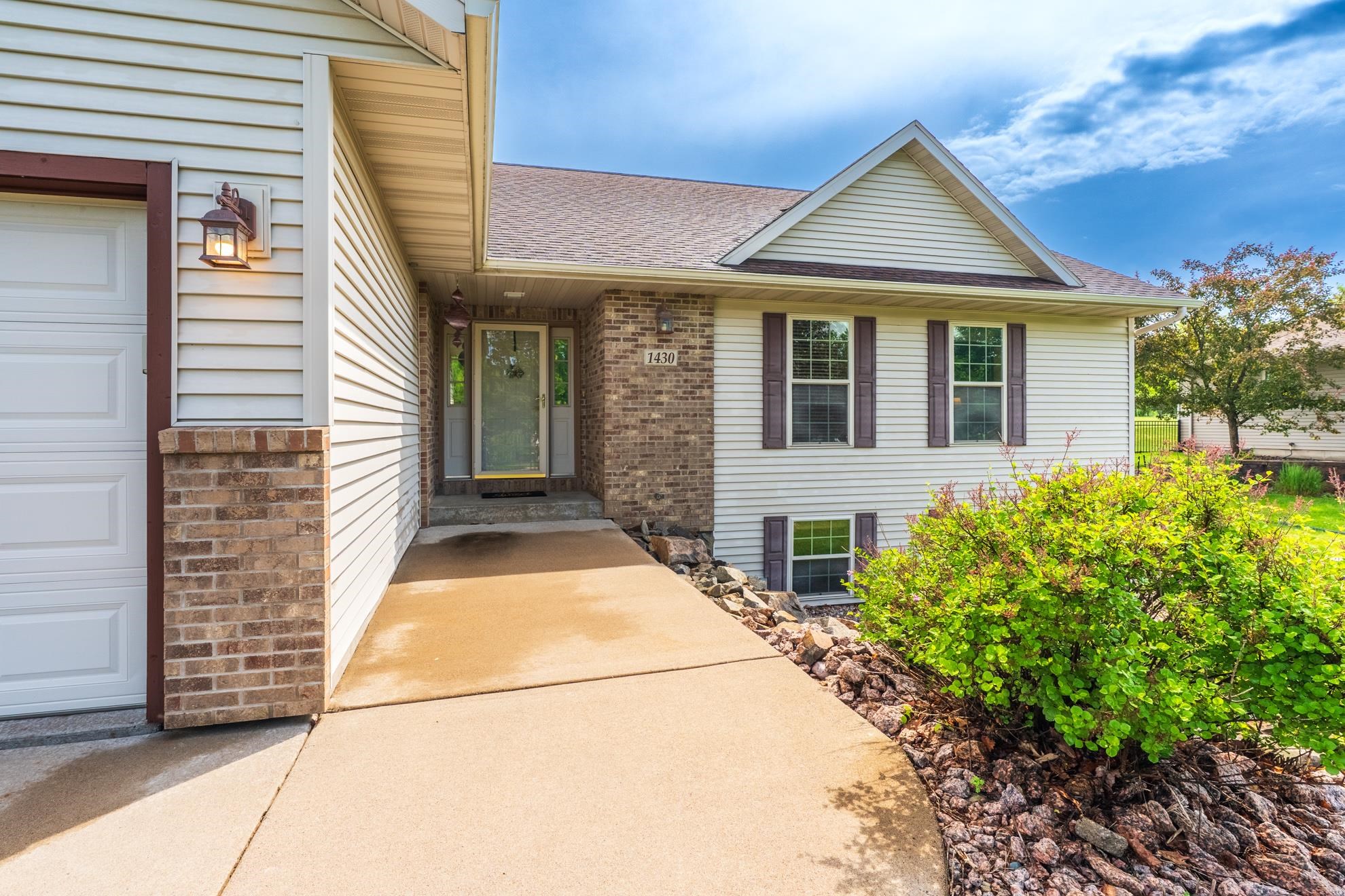 1430 SUMNER STREET, Wausau, Wisconsin 54403, 4 Bedrooms Bedrooms, ,3 BathroomsBathrooms,Residential,For Sale,1430 SUMNER STREET,22602680