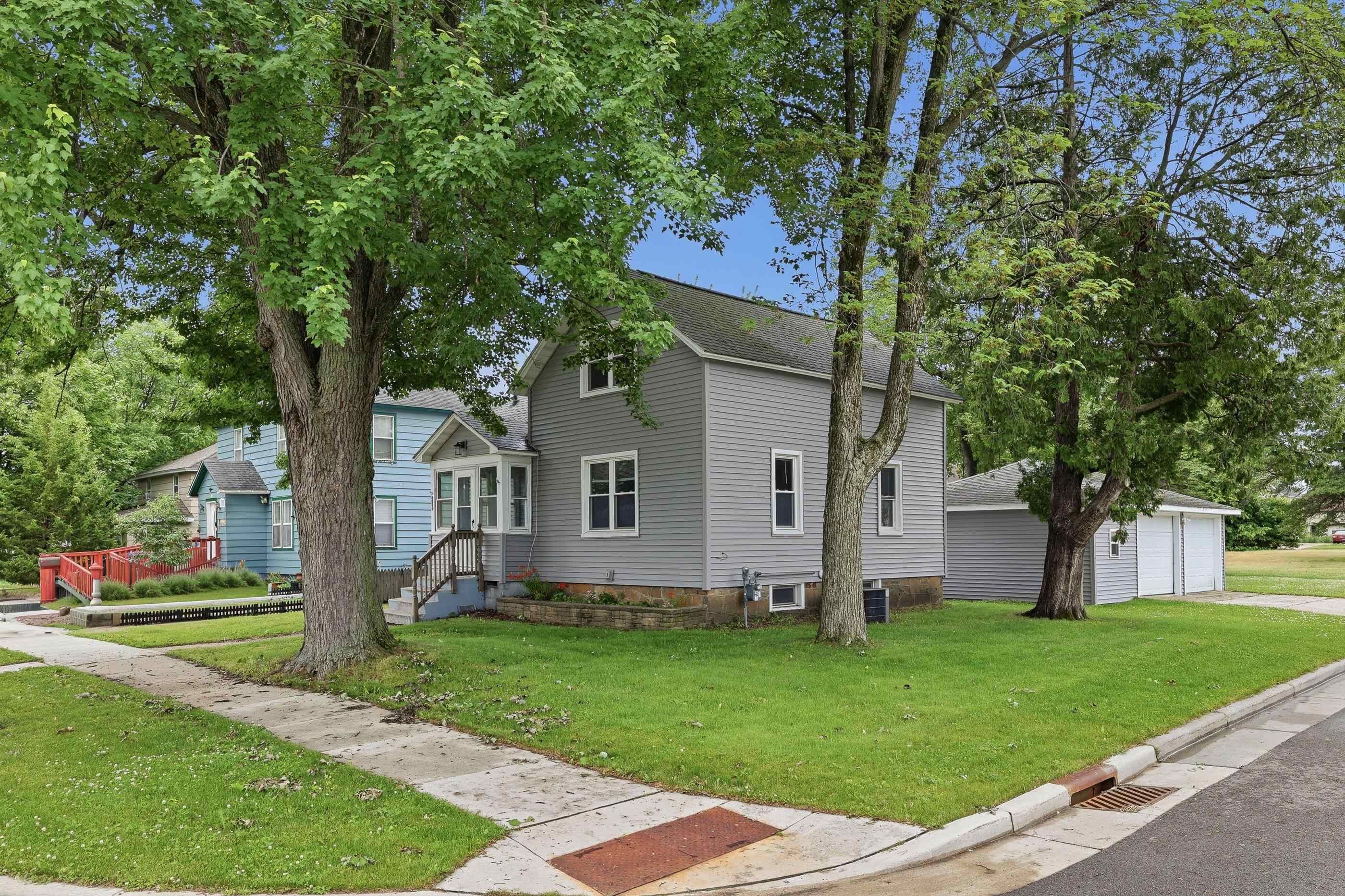 451 N 9TH AVENUE, Wisconsin Rapids, Wisconsin 54494, 3 Bedrooms Bedrooms, ,1 BathroomBathrooms,Residential,For Sale,451 N 9TH AVENUE,22602683