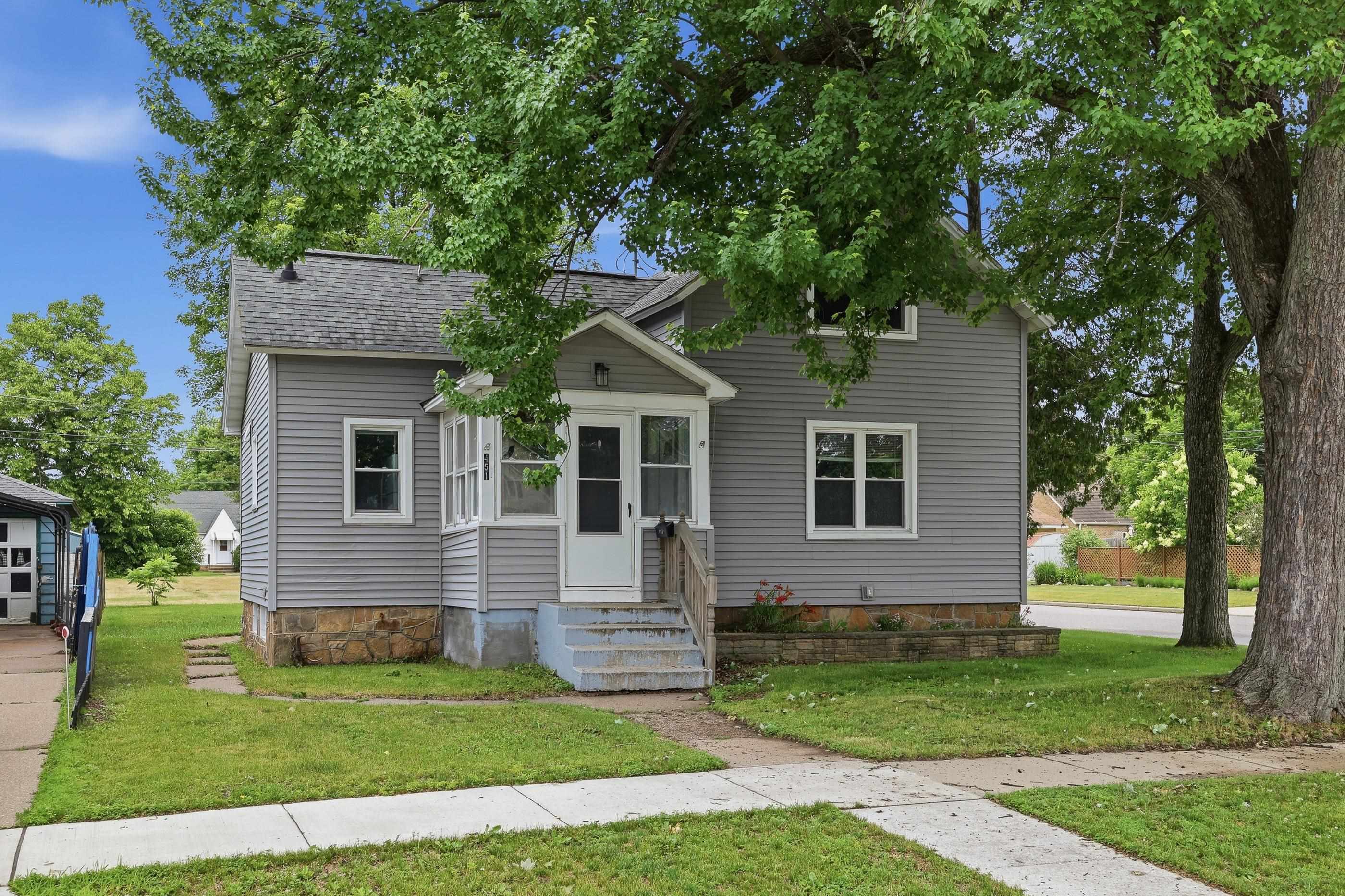 451 N 9TH AVENUE, Wisconsin Rapids, Wisconsin 54494, 3 Bedrooms Bedrooms, ,1 BathroomBathrooms,Residential,For Sale,451 N 9TH AVENUE,22602683