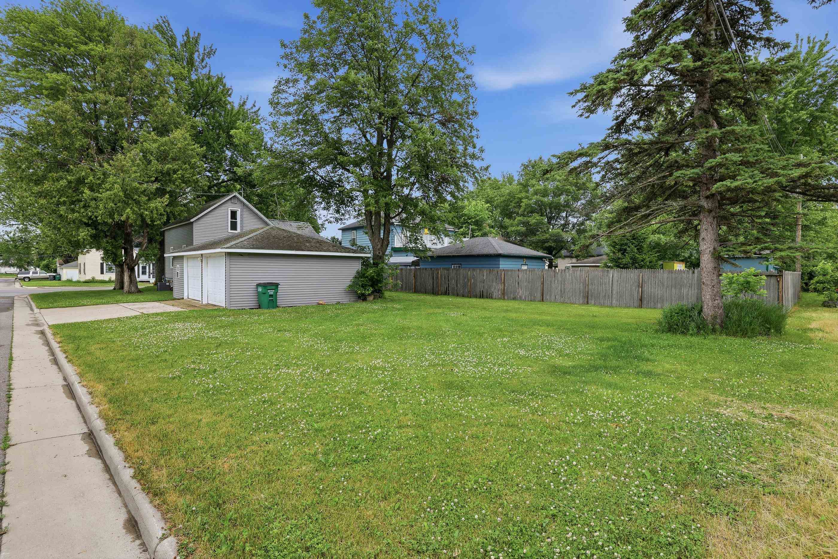 451 N 9TH AVENUE, Wisconsin Rapids, Wisconsin 54494, 3 Bedrooms Bedrooms, ,1 BathroomBathrooms,Residential,For Sale,451 N 9TH AVENUE,22602683
