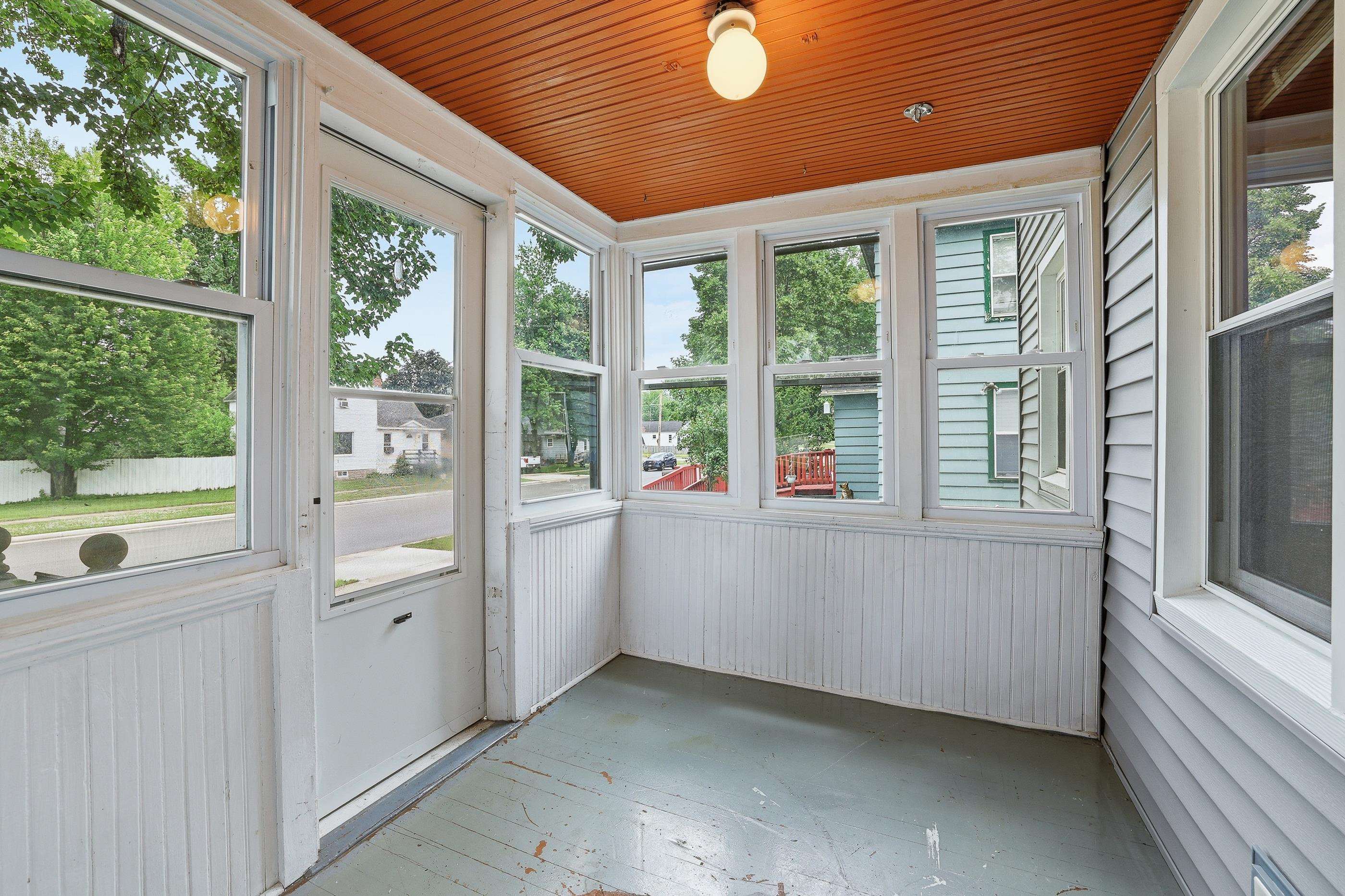 451 N 9TH AVENUE, Wisconsin Rapids, Wisconsin 54494, 3 Bedrooms Bedrooms, ,1 BathroomBathrooms,Residential,For Sale,451 N 9TH AVENUE,22602683