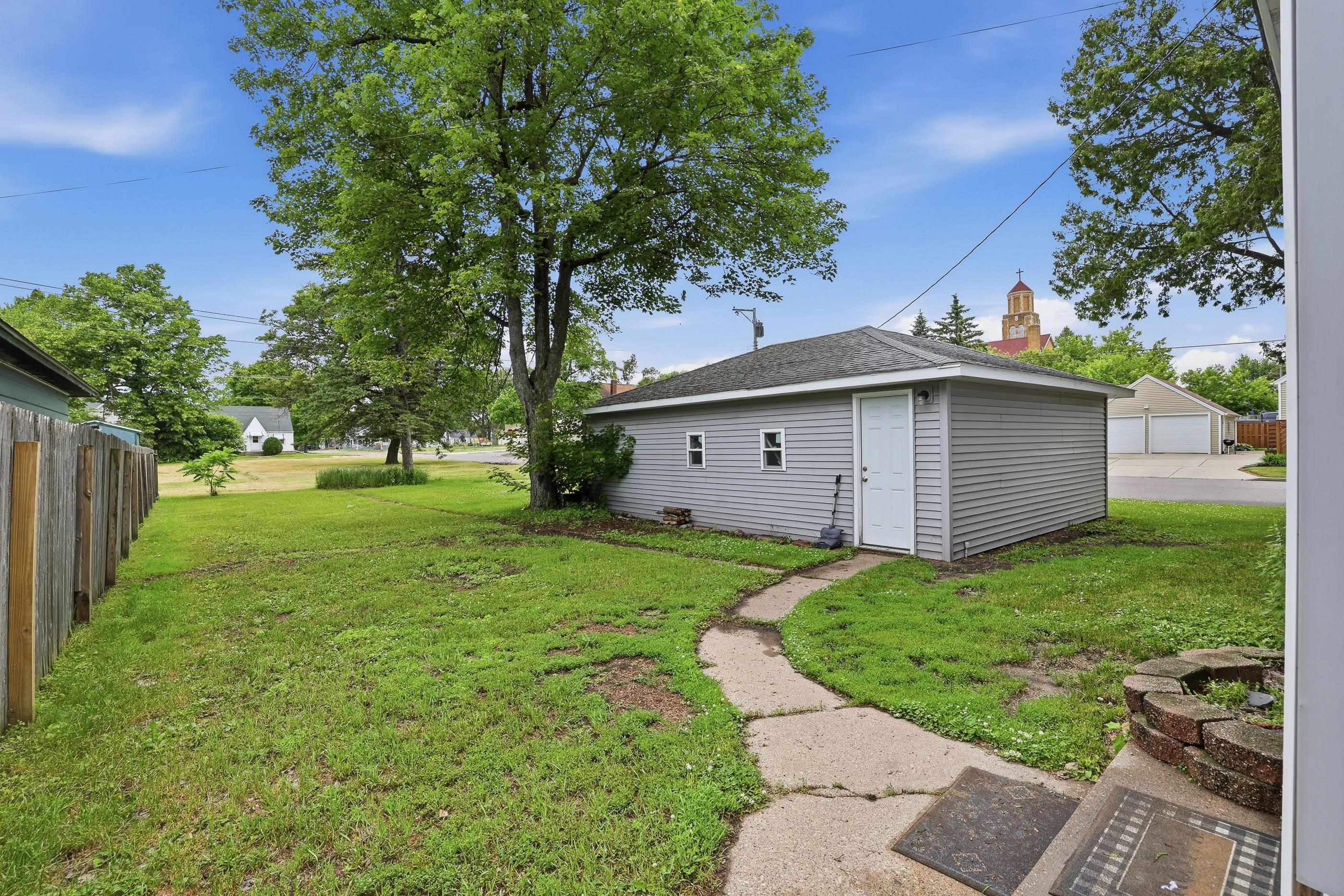 451 N 9TH AVENUE, Wisconsin Rapids, Wisconsin 54494, 3 Bedrooms Bedrooms, ,1 BathroomBathrooms,Residential,For Sale,451 N 9TH AVENUE,22602683