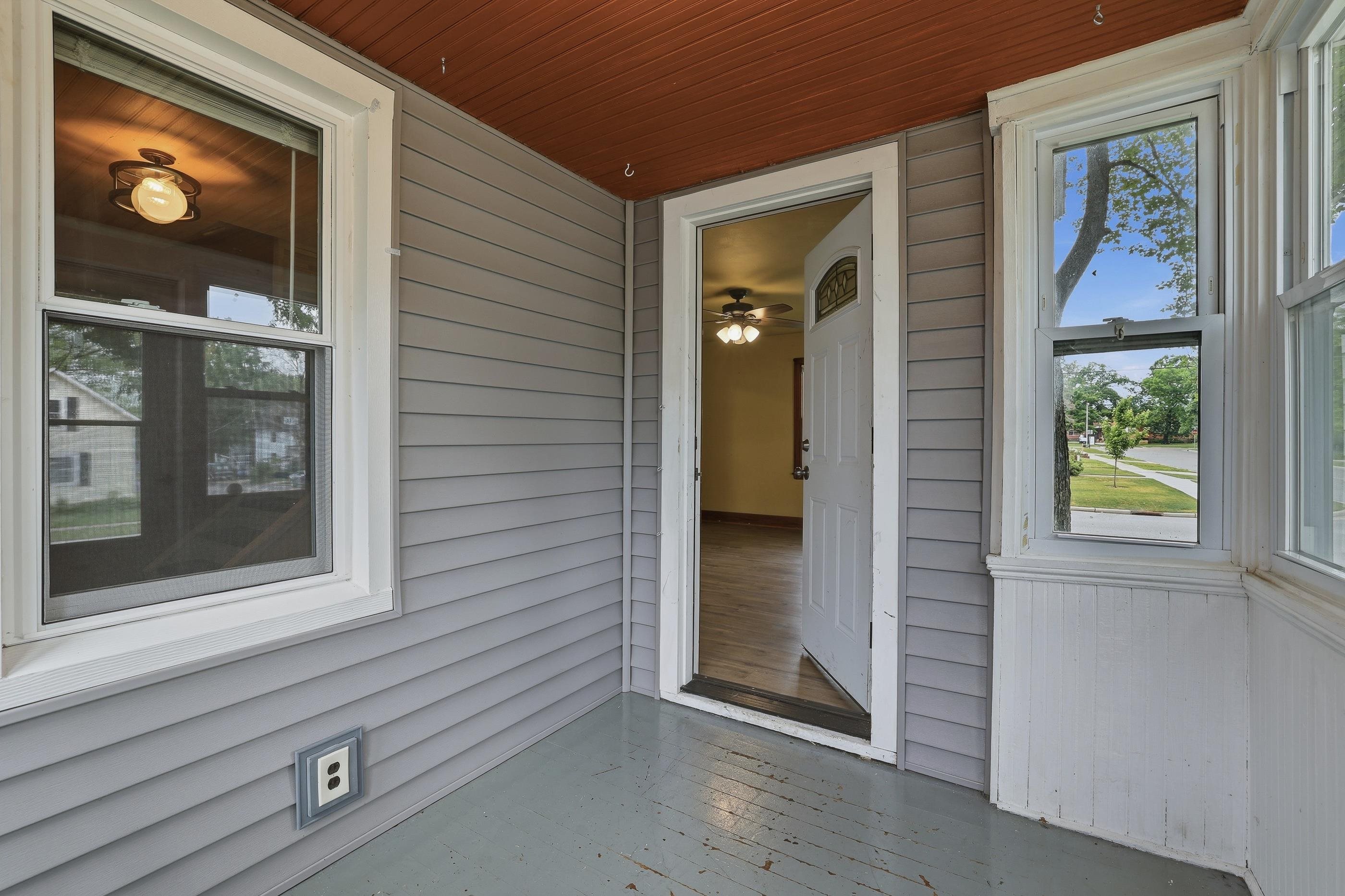 451 N 9TH AVENUE, Wisconsin Rapids, Wisconsin 54494, 3 Bedrooms Bedrooms, ,1 BathroomBathrooms,Residential,For Sale,451 N 9TH AVENUE,22602683