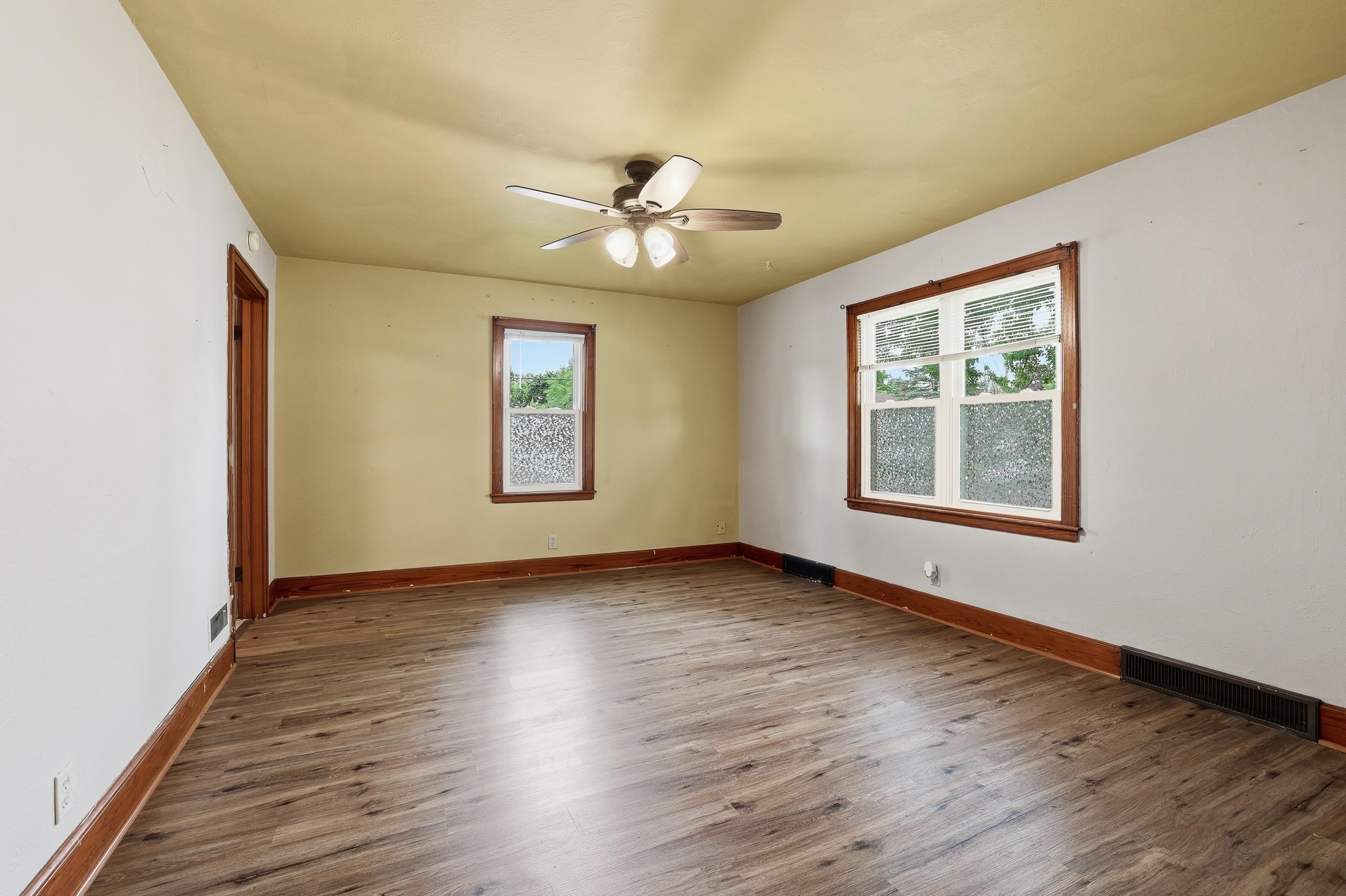 451 N 9TH AVENUE, Wisconsin Rapids, Wisconsin 54494, 3 Bedrooms Bedrooms, ,1 BathroomBathrooms,Residential,For Sale,451 N 9TH AVENUE,22602683