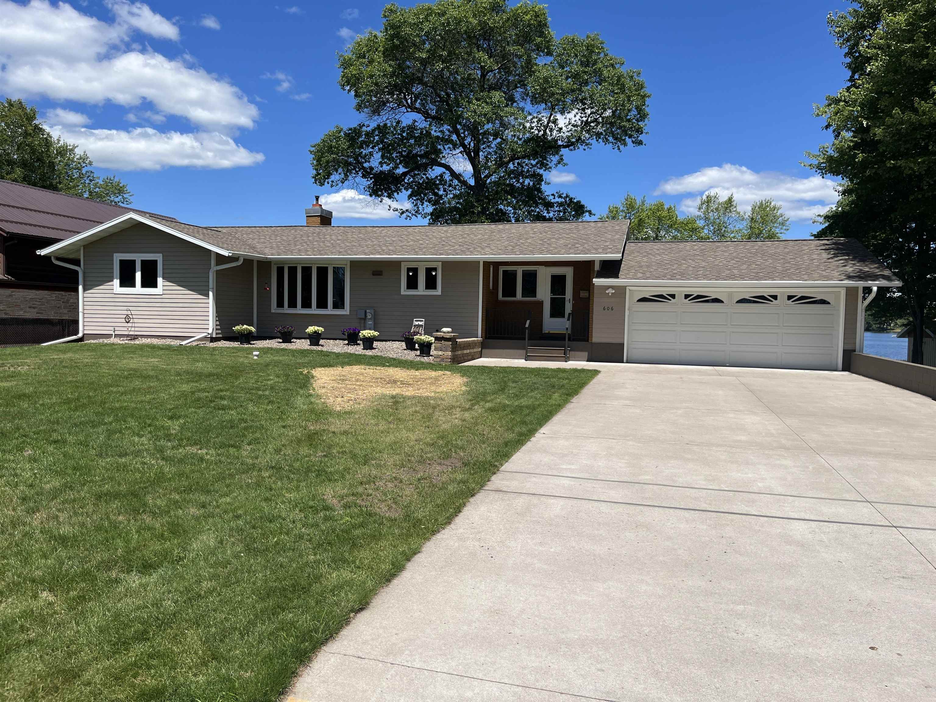 606 STATE HIGHWAY 86, Tomahawk, Wisconsin 54487, 2 Bedrooms Bedrooms, ,2 BathroomsBathrooms,Residential,For Sale,606 STATE HIGHWAY 86,22602686