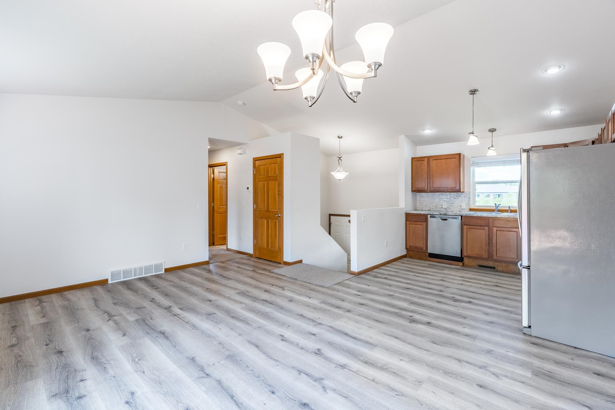 907 S 22ND AVENUE, Wausau, Wisconsin 54401, 3 Bedrooms Bedrooms, ,2 BathroomsBathrooms,Residential,For Sale,907 S 22ND AVENUE,22602691
