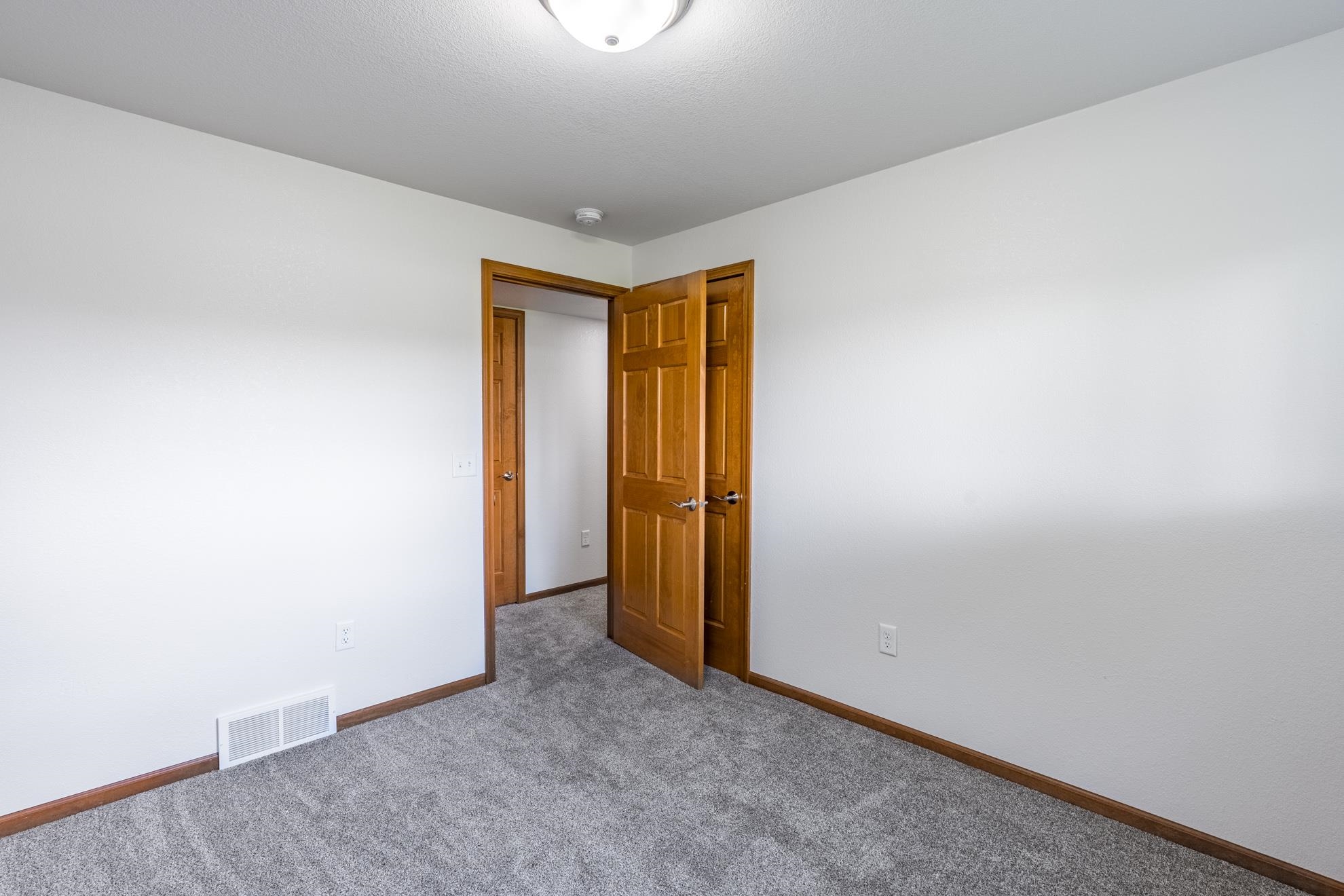 907 S 22ND AVENUE, Wausau, Wisconsin 54401, 3 Bedrooms Bedrooms, ,2 BathroomsBathrooms,Residential,For Sale,907 S 22ND AVENUE,22602691