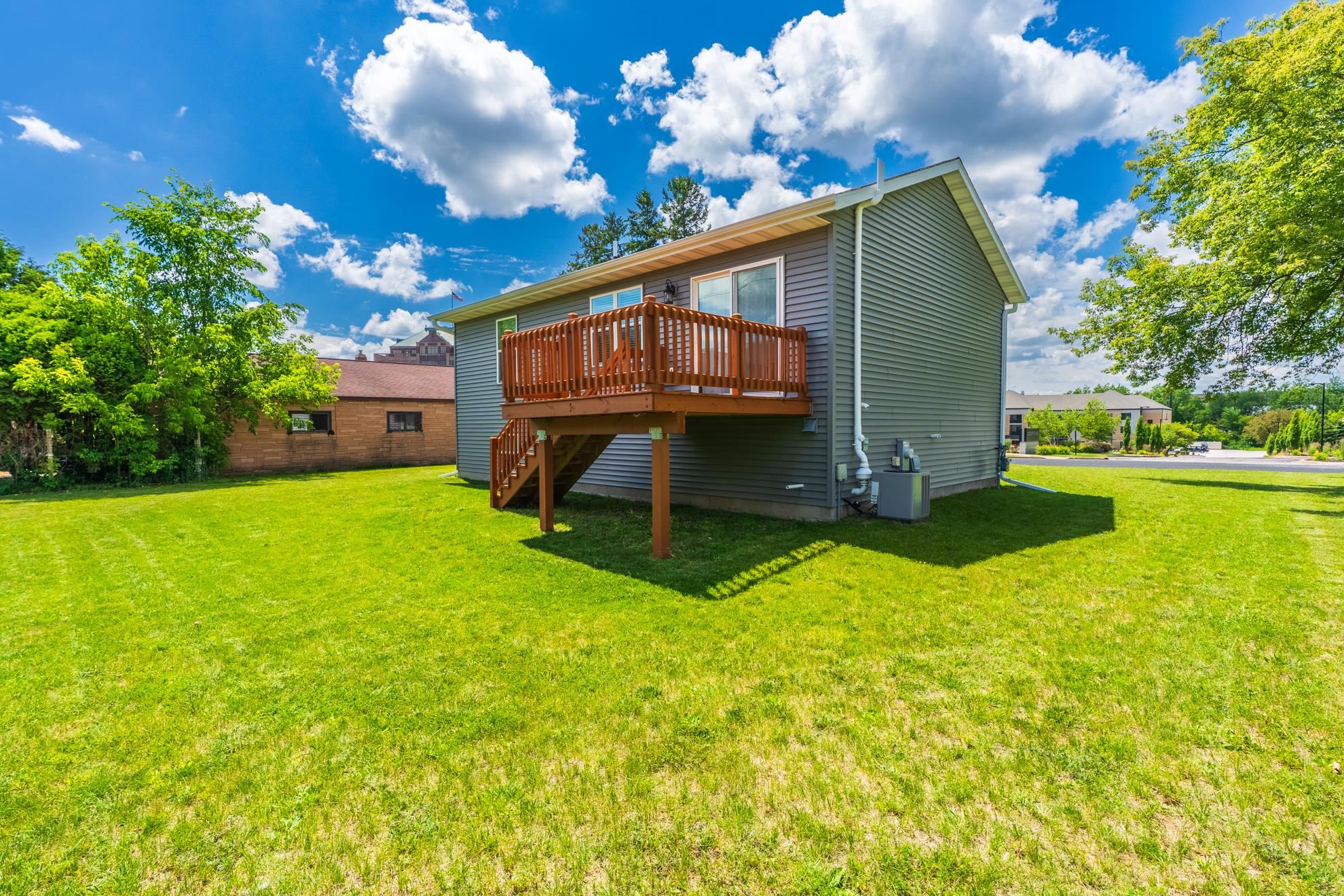 907 S 22ND AVENUE, Wausau, Wisconsin 54401, 3 Bedrooms Bedrooms, ,2 BathroomsBathrooms,Residential,For Sale,907 S 22ND AVENUE,22602691