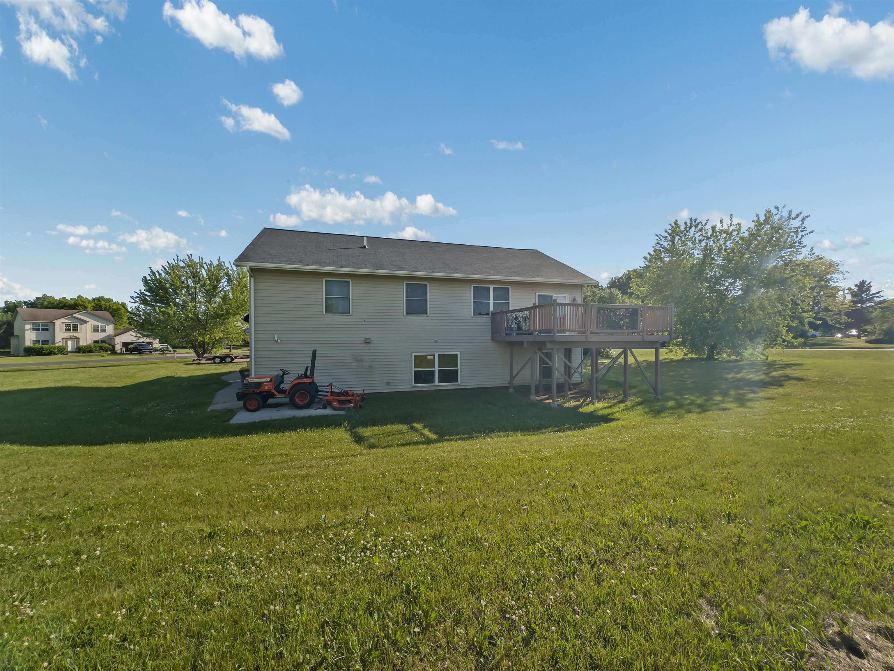 295 JOHNSON PARKWAY, HAMMOND, Wisconsin 54015-9674, 5 Bedrooms Bedrooms, ,3 BathroomsBathrooms,Residential,For Sale,295 JOHNSON PARKWAY,22602692