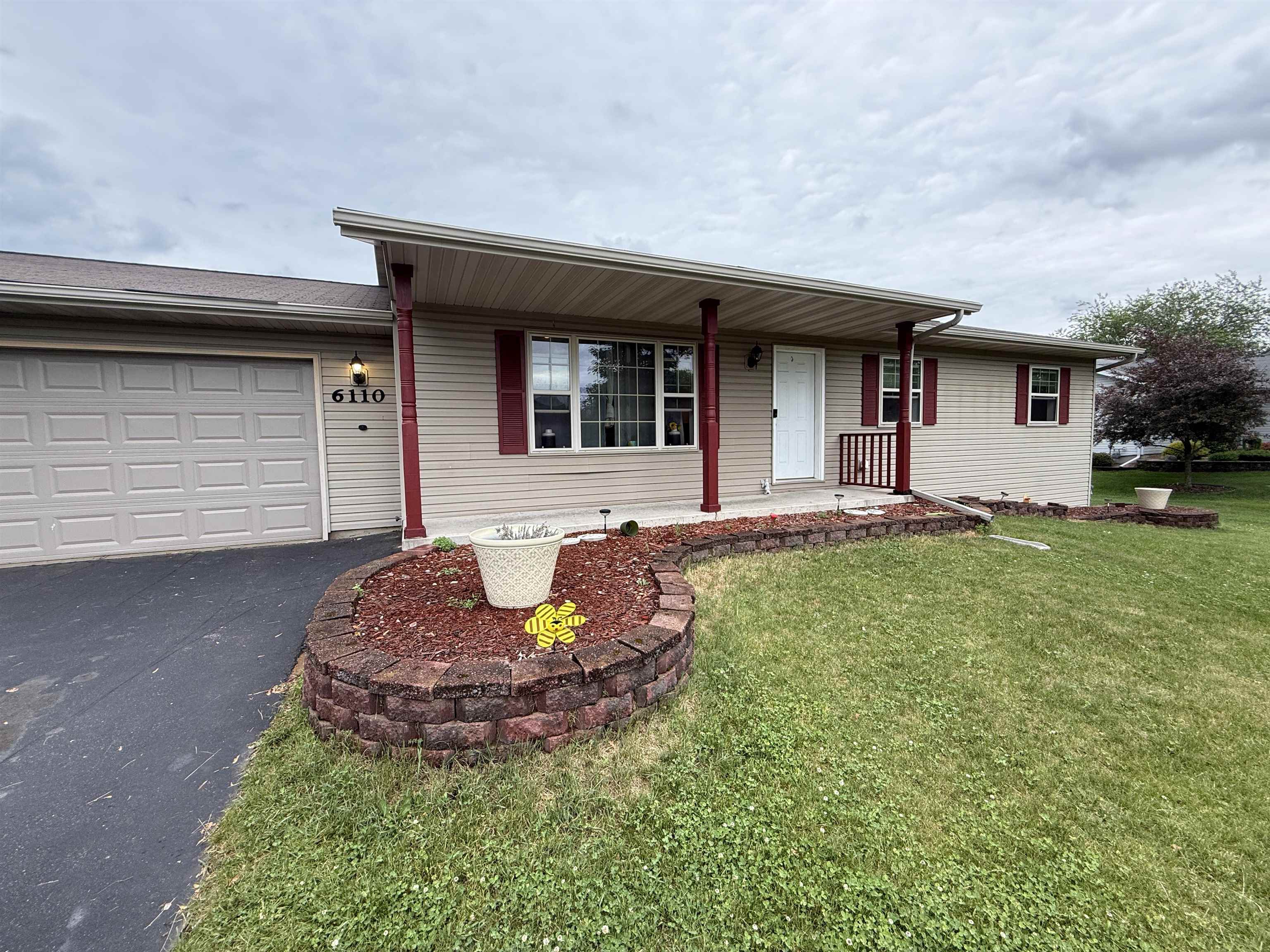 6110 QUENTIN STREET, Weston, Wisconsin 54476, 3 Bedrooms Bedrooms, ,2 BathroomsBathrooms,Residential,For Sale,6110 QUENTIN STREET,22602728