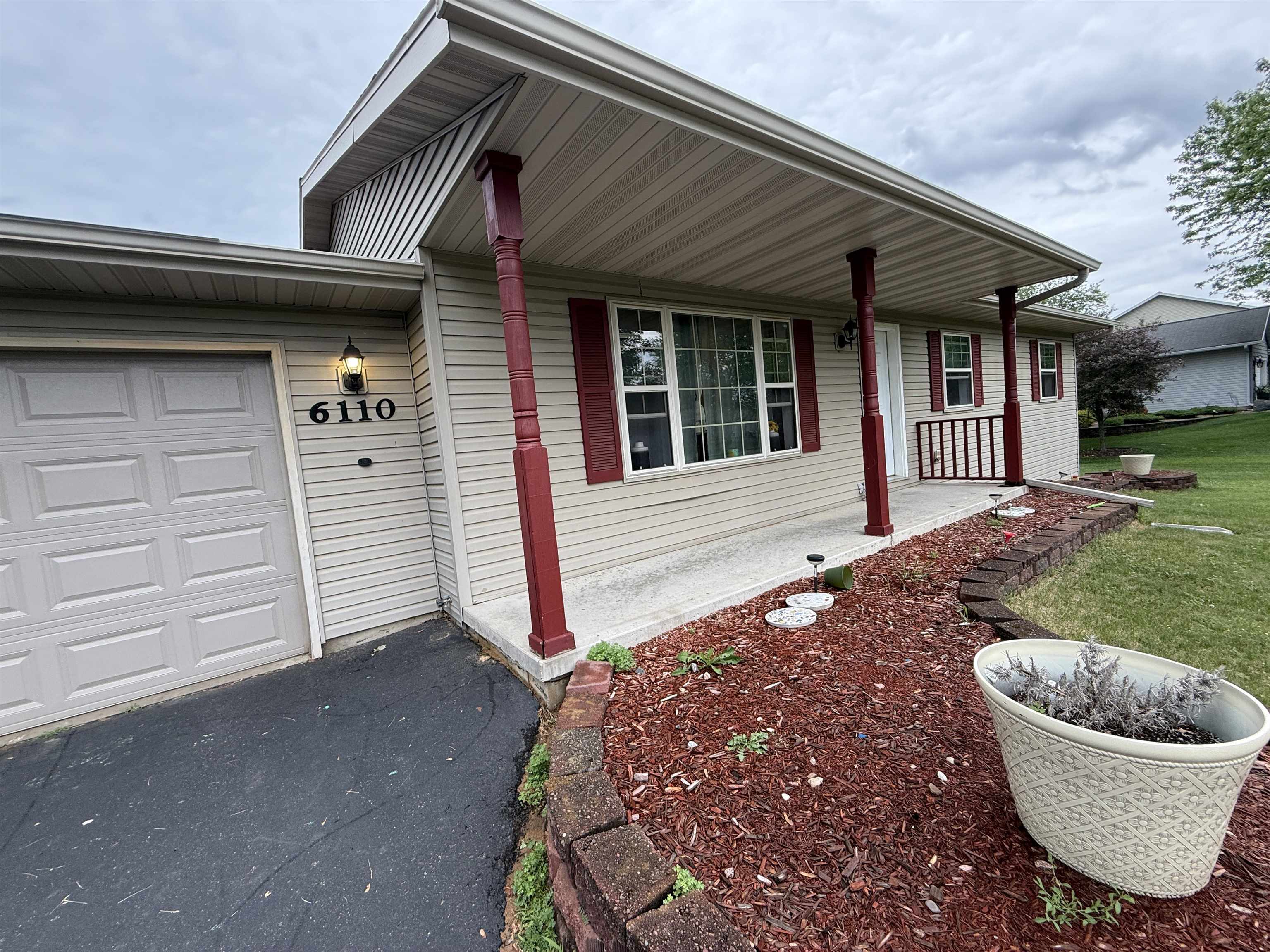 6110 QUENTIN STREET, Weston, Wisconsin 54476, 3 Bedrooms Bedrooms, ,2 BathroomsBathrooms,Residential,For Sale,6110 QUENTIN STREET,22602728