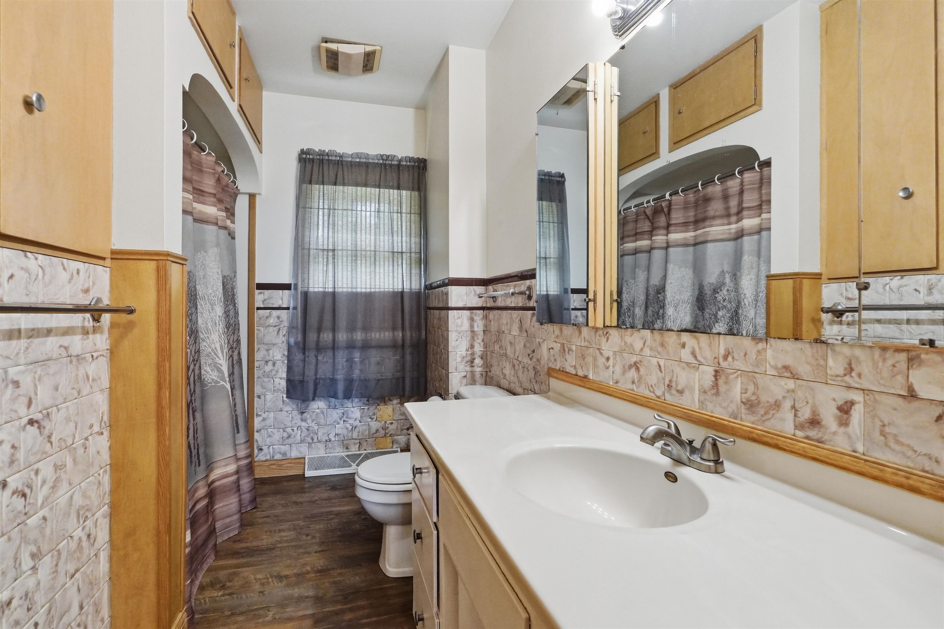 609 8TH STREET, Marathon, Wisconsin 54448, 2 Bedrooms Bedrooms, ,1 BathroomBathrooms,Residential,For Sale,609 8TH STREET,22602730