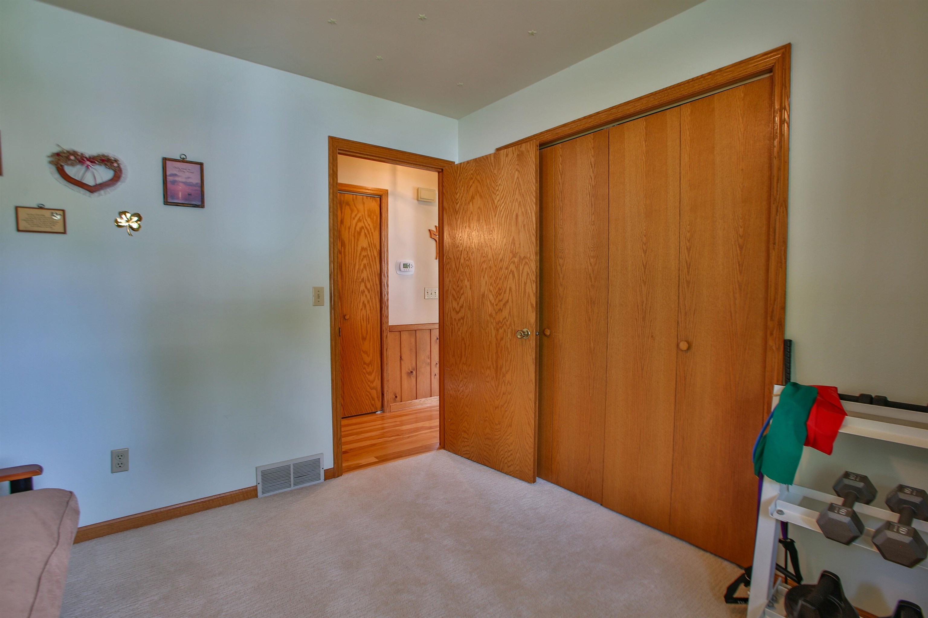 3011 GLENDALE AVENUE, Wausau, Wisconsin 54401, 3 Bedrooms Bedrooms, ,3 BathroomsBathrooms,Residential,For Sale,3011 GLENDALE AVENUE,22602750