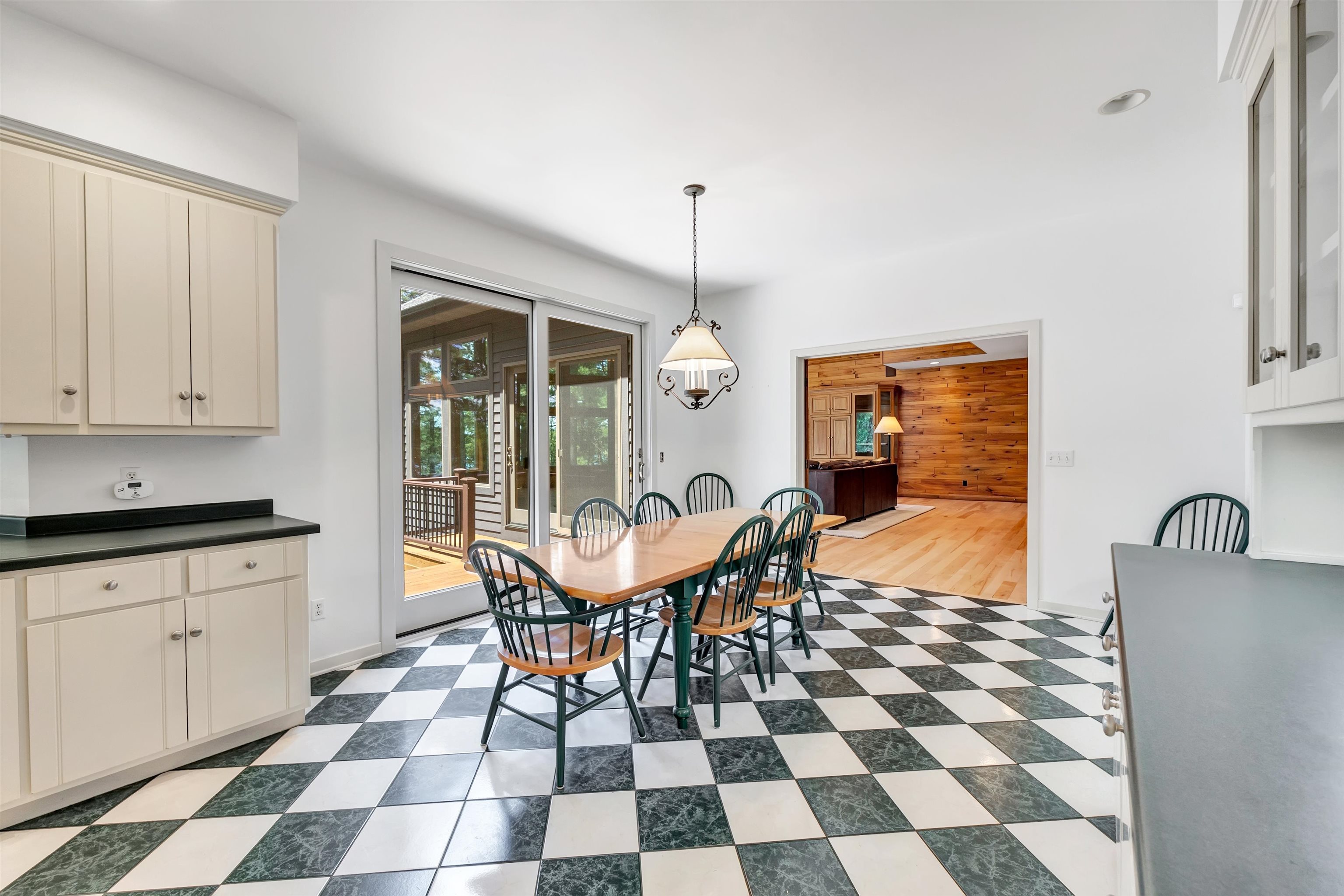 N2950 WHITE PINE LANE, Waupaca, Wisconsin 54981-9998, 6 Bedrooms Bedrooms, ,4 BathroomsBathrooms,Residential,For Sale,N2950 WHITE PINE LANE,22602765