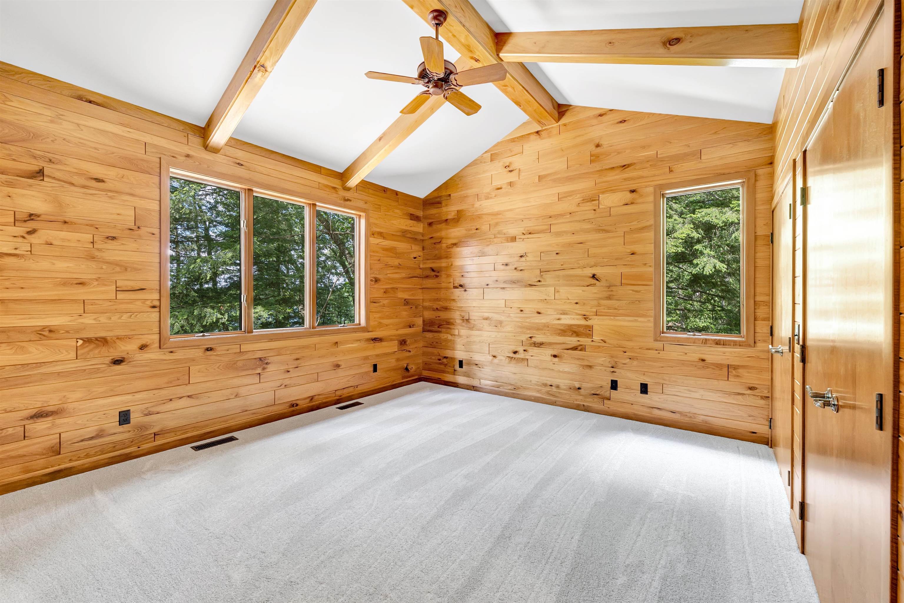 N2950 WHITE PINE LANE, Waupaca, Wisconsin 54981-9998, 6 Bedrooms Bedrooms, ,4 BathroomsBathrooms,Residential,For Sale,N2950 WHITE PINE LANE,22602765
