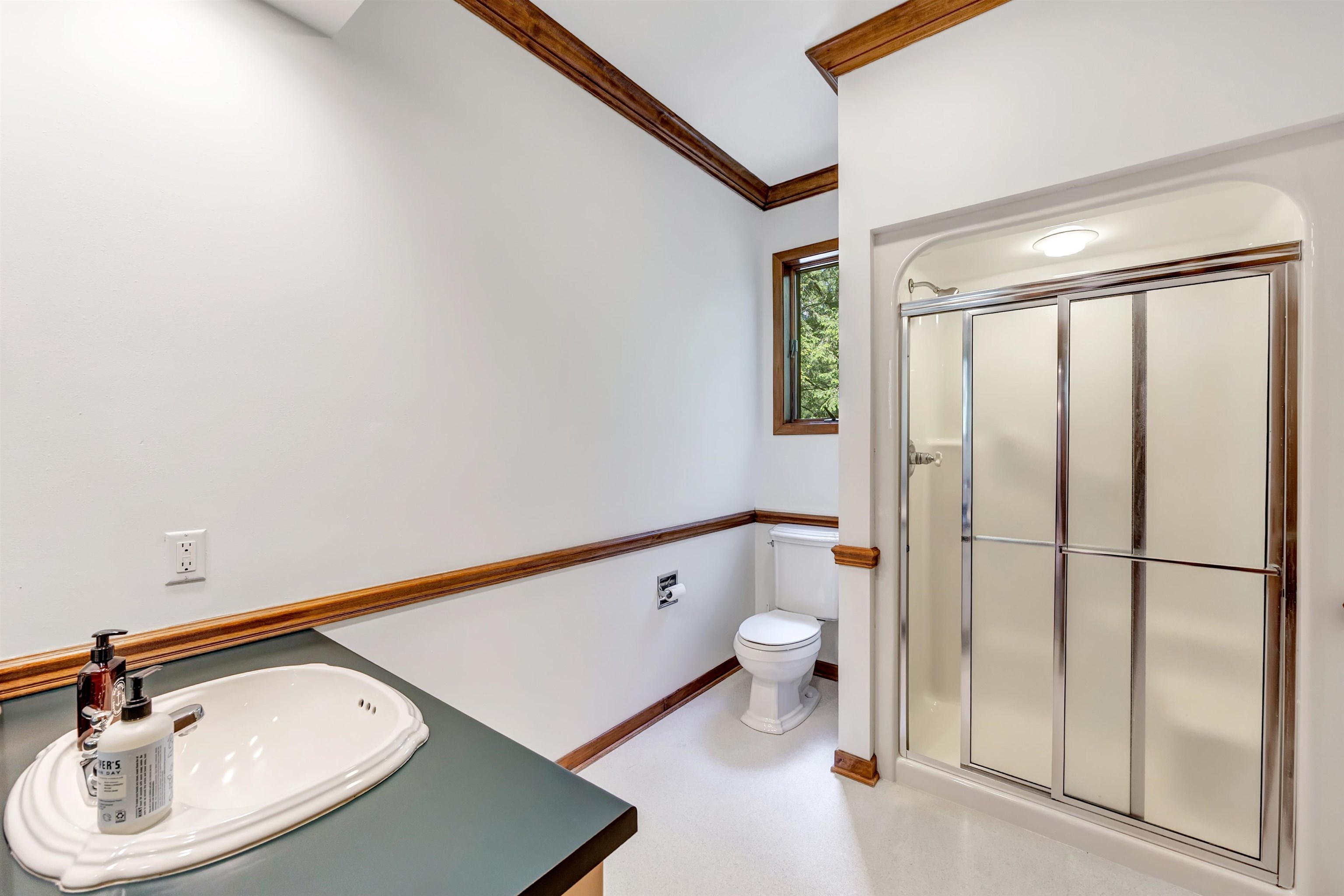 N2950 WHITE PINE LANE, Waupaca, Wisconsin 54981-9998, 6 Bedrooms Bedrooms, ,4 BathroomsBathrooms,Residential,For Sale,N2950 WHITE PINE LANE,22602765