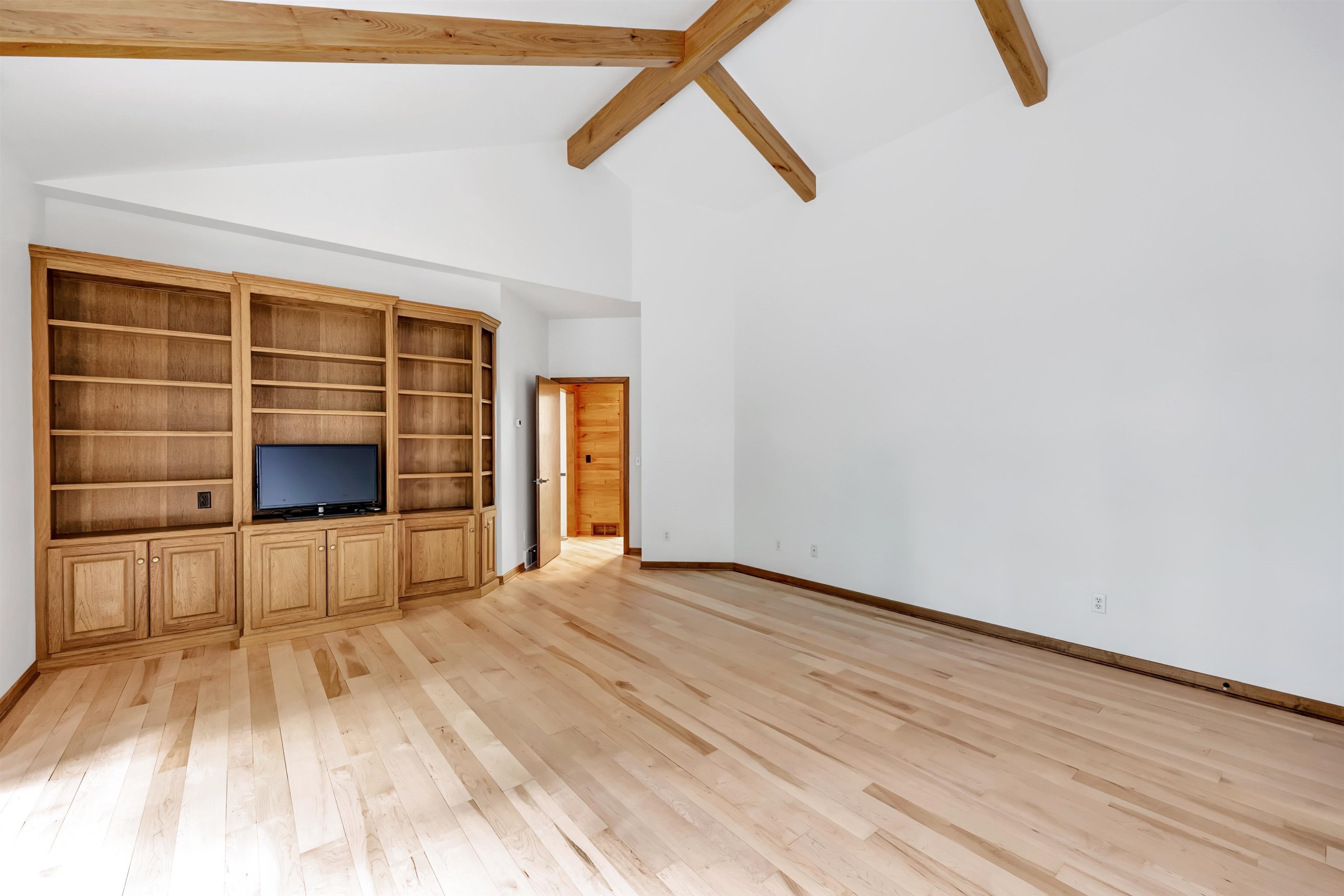 N2950 WHITE PINE LANE, Waupaca, Wisconsin 54981-9998, 6 Bedrooms Bedrooms, ,4 BathroomsBathrooms,Residential,For Sale,N2950 WHITE PINE LANE,22602765