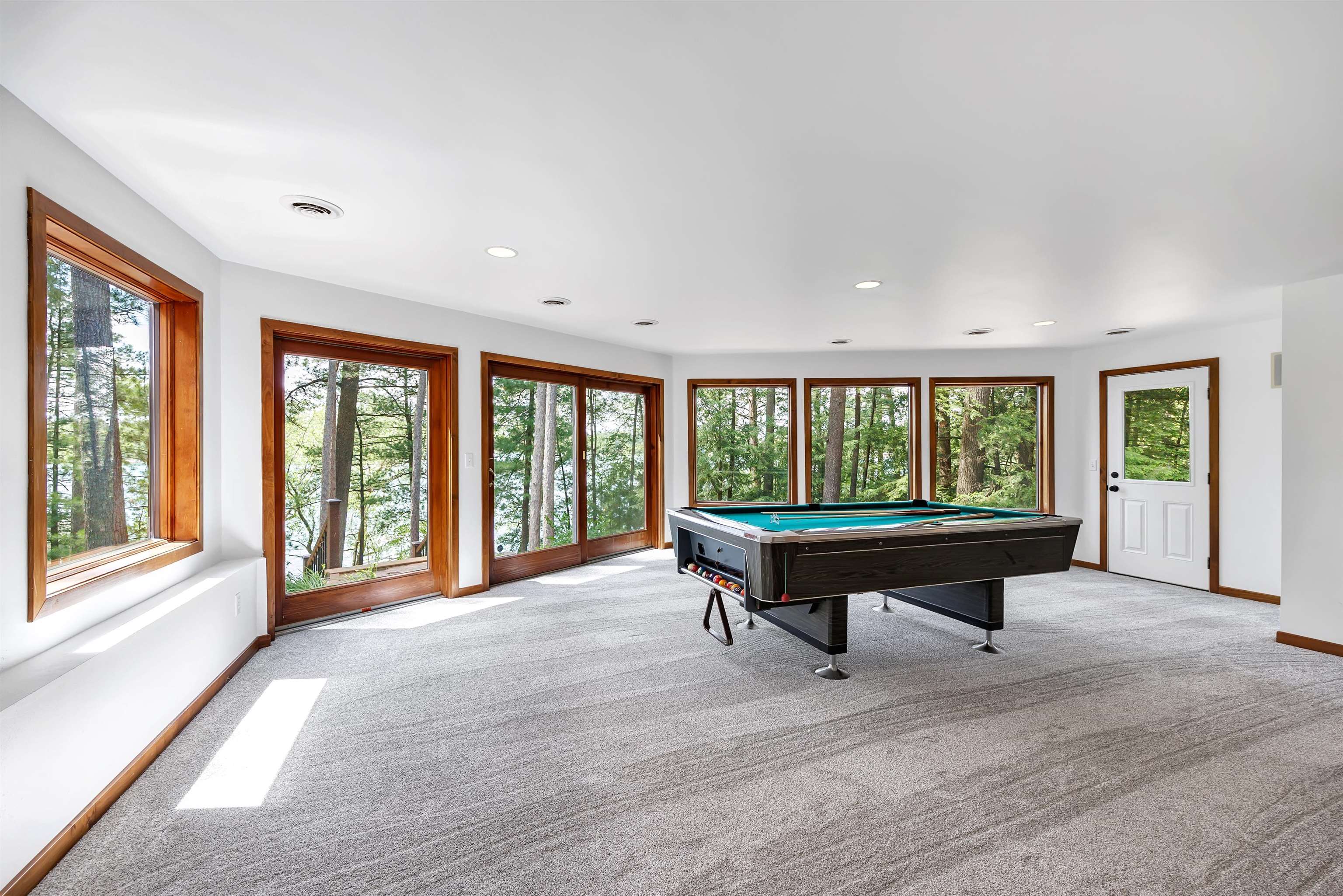 N2950 WHITE PINE LANE, Waupaca, Wisconsin 54981-9998, 6 Bedrooms Bedrooms, ,4 BathroomsBathrooms,Residential,For Sale,N2950 WHITE PINE LANE,22602765