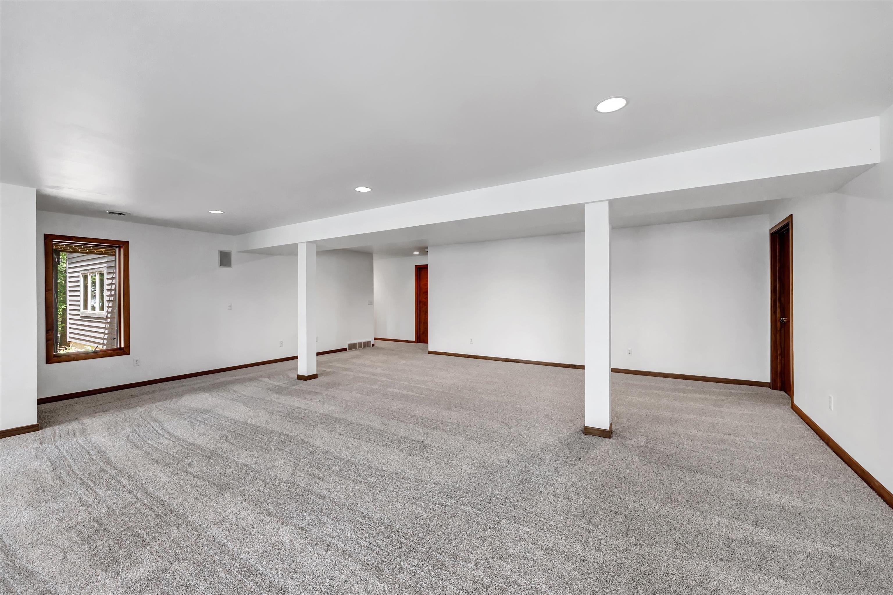 N2950 WHITE PINE LANE, Waupaca, Wisconsin 54981-9998, 6 Bedrooms Bedrooms, ,4 BathroomsBathrooms,Residential,For Sale,N2950 WHITE PINE LANE,22602765