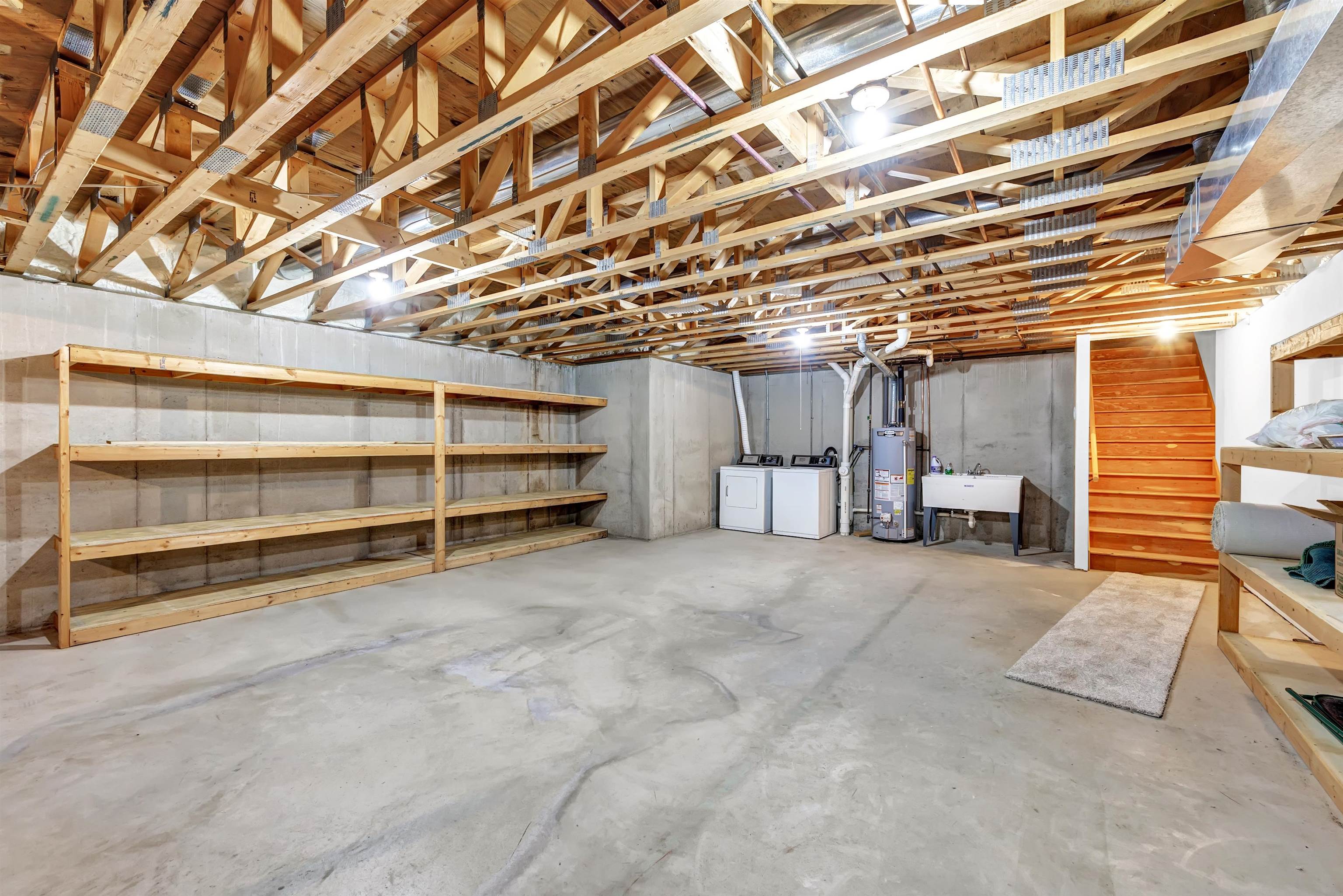 N2950 WHITE PINE LANE, Waupaca, Wisconsin 54981-9998, 6 Bedrooms Bedrooms, ,4 BathroomsBathrooms,Residential,For Sale,N2950 WHITE PINE LANE,22602765