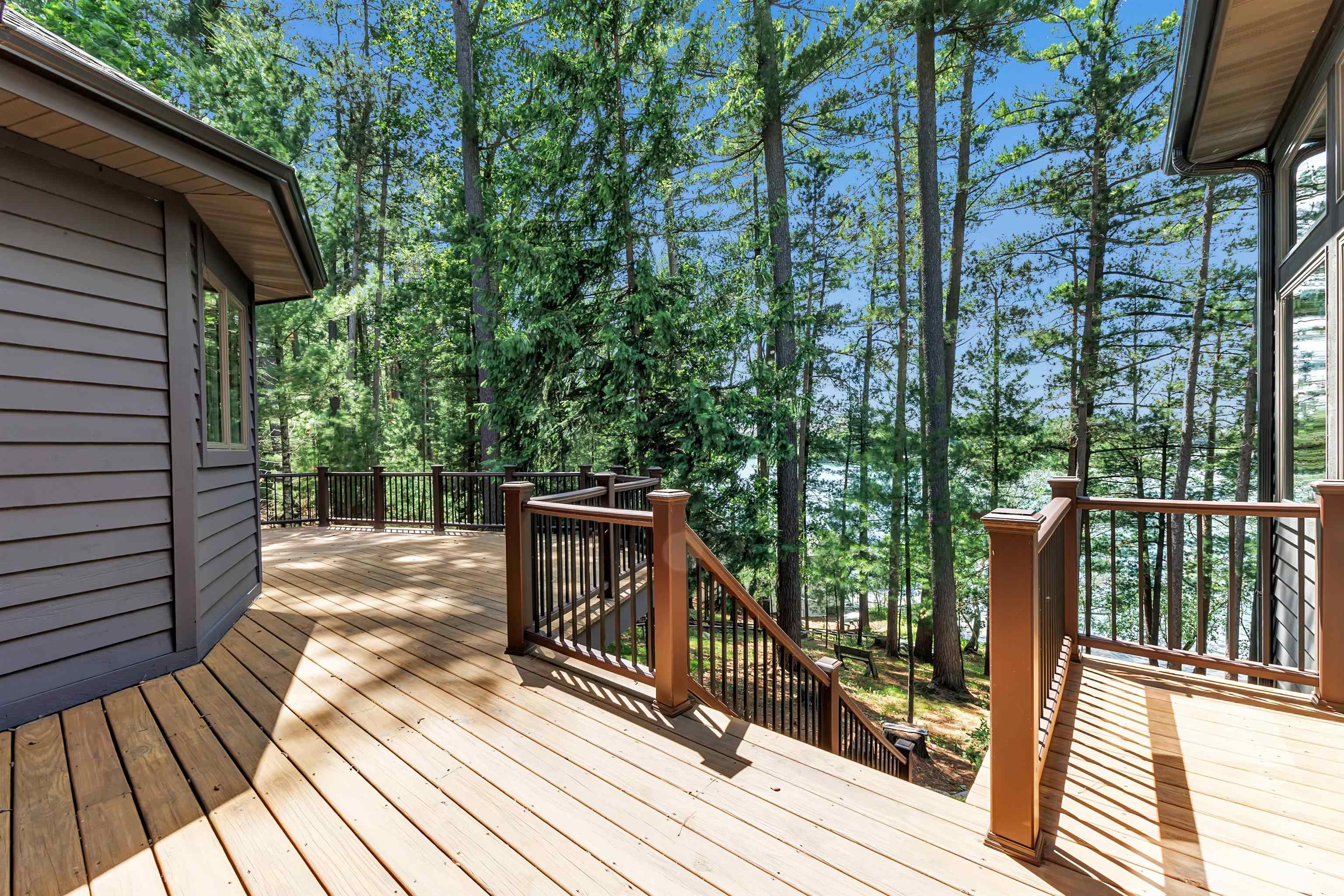 N2950 WHITE PINE LANE, Waupaca, Wisconsin 54981-9998, 6 Bedrooms Bedrooms, ,4 BathroomsBathrooms,Residential,For Sale,N2950 WHITE PINE LANE,22602765