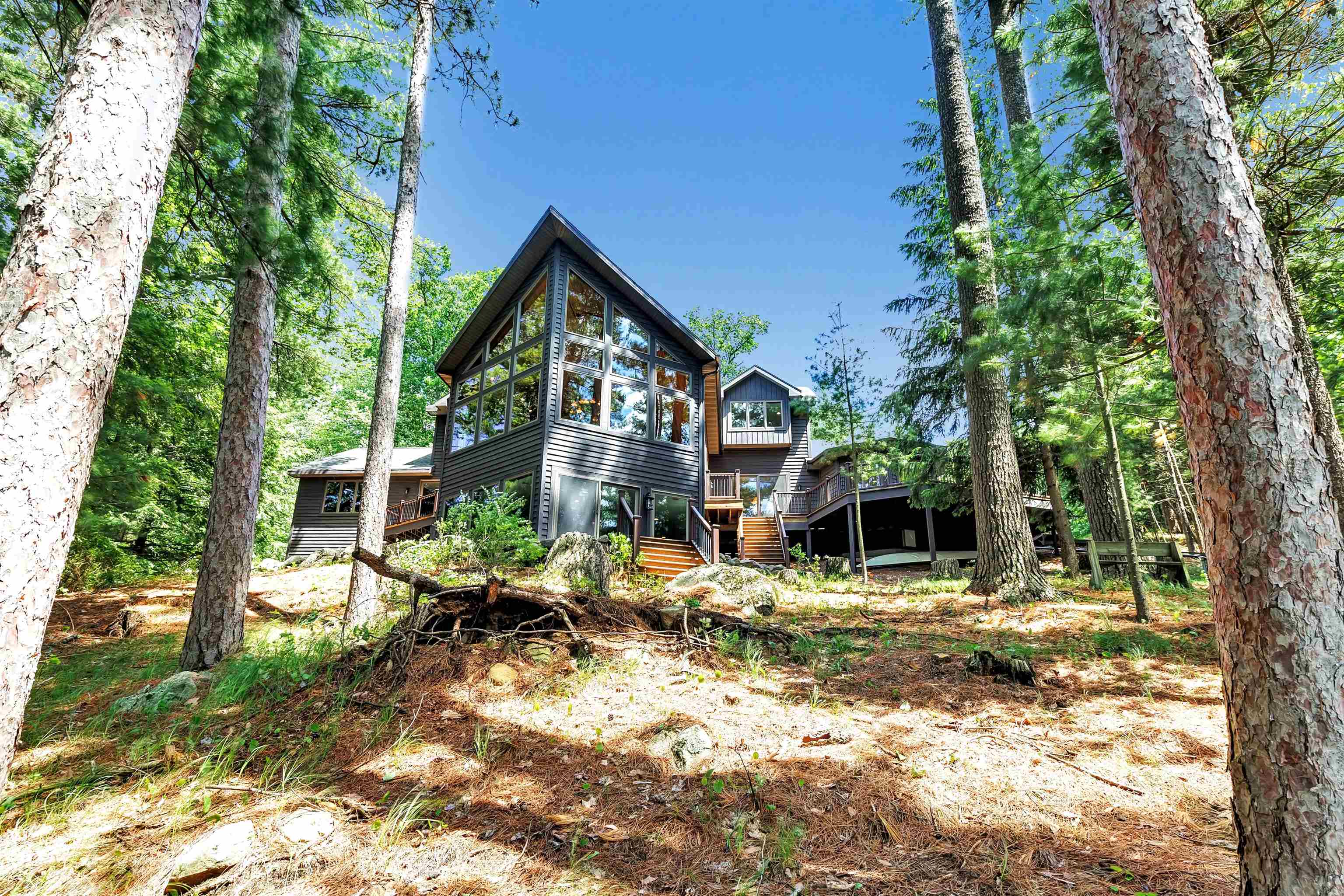 N2950 WHITE PINE LANE, Waupaca, Wisconsin 54981-9998, 6 Bedrooms Bedrooms, ,4 BathroomsBathrooms,Residential,For Sale,N2950 WHITE PINE LANE,22602765