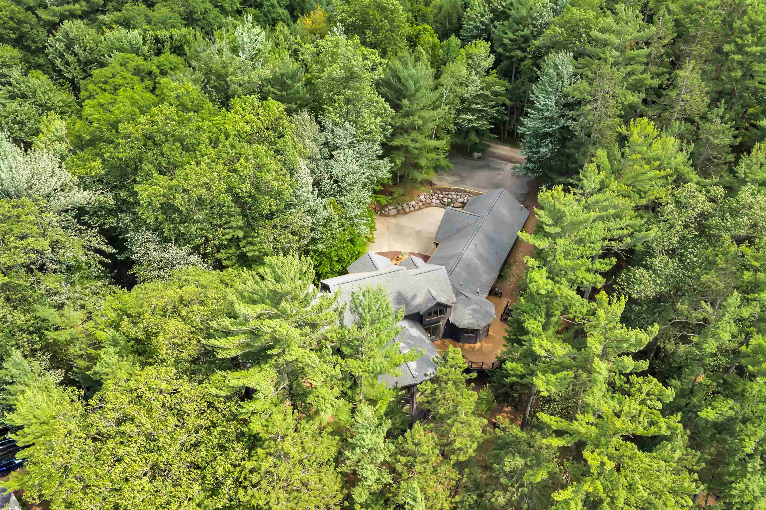 N2950 WHITE PINE LANE, Waupaca, Wisconsin 54981-9998, 6 Bedrooms Bedrooms, ,4 BathroomsBathrooms,Residential,For Sale,N2950 WHITE PINE LANE,22602765