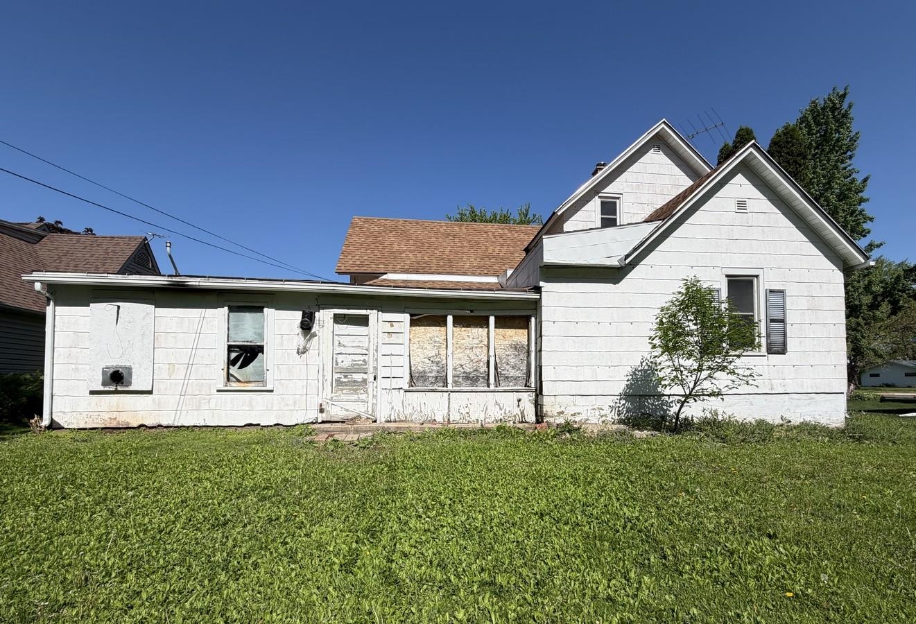 709 S ASH AVENUE, Marshfield, Wisconsin 54449, 3 Bedrooms Bedrooms, ,1 BathroomBathrooms,Residential,For Sale,709 S ASH AVENUE,22602771