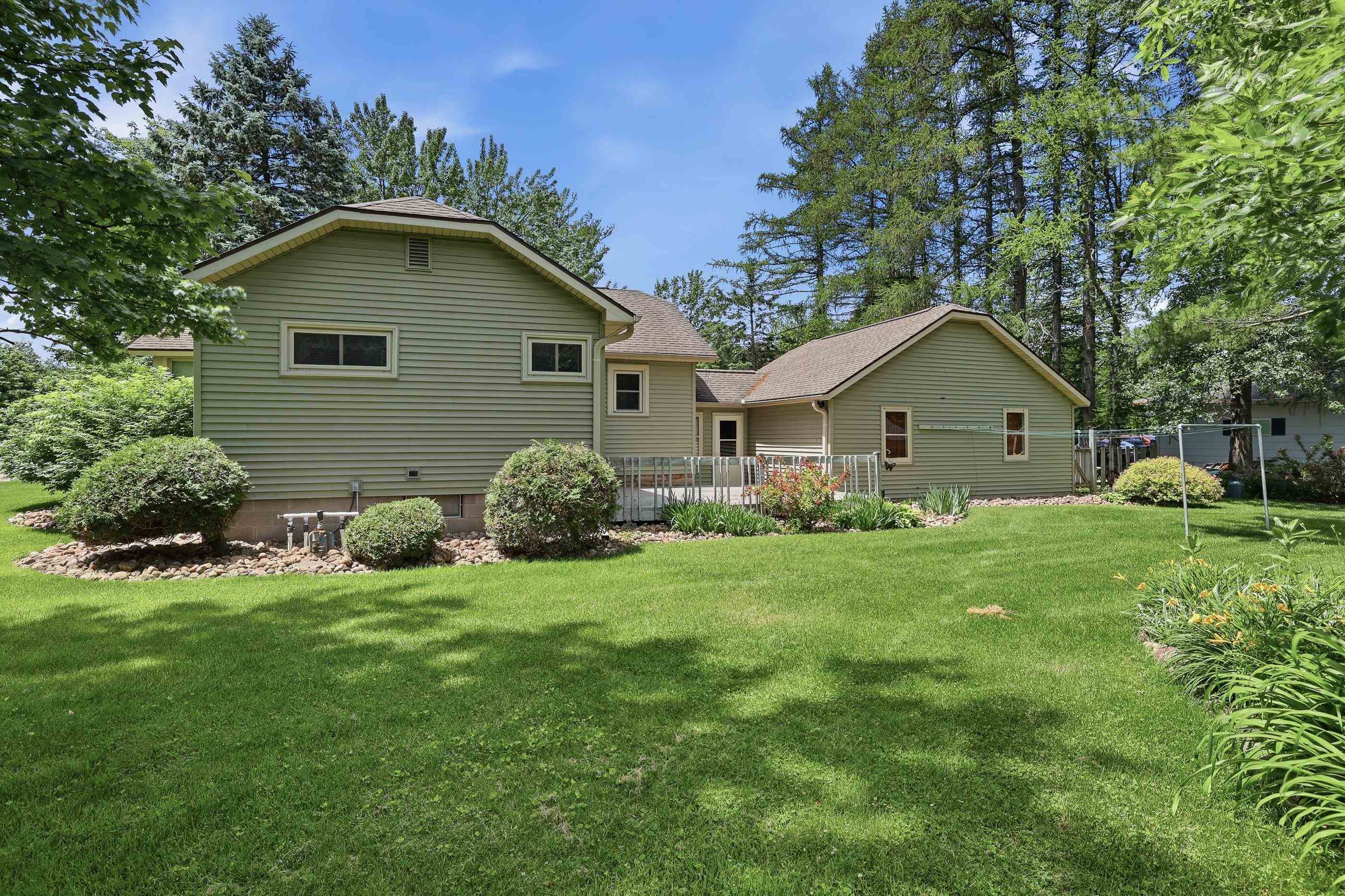 300 MC DILL AVENUE, Stevens Point, Wisconsin 54481, 2 Bedrooms Bedrooms, ,1 BathroomBathrooms,Residential,For Sale,300 MC DILL AVENUE,22602793