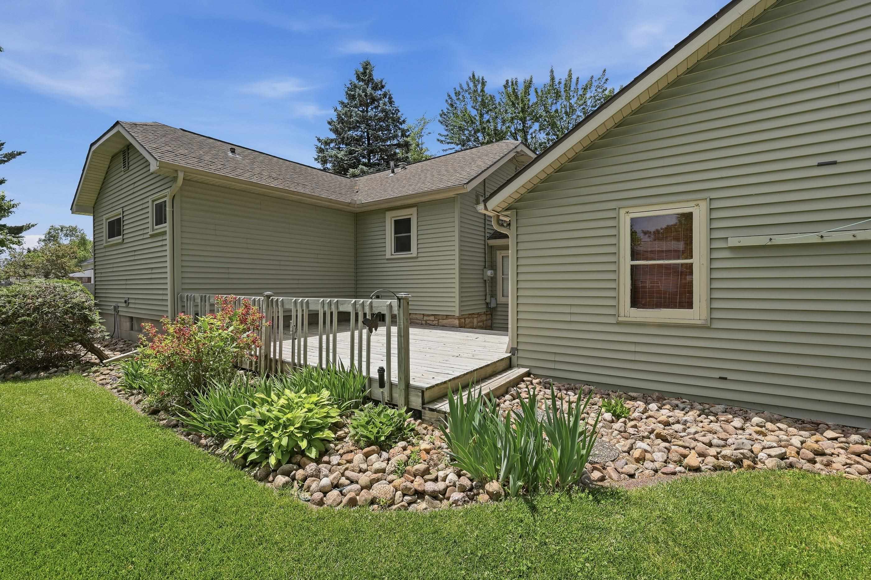 300 MC DILL AVENUE, Stevens Point, Wisconsin 54481, 2 Bedrooms Bedrooms, ,1 BathroomBathrooms,Residential,For Sale,300 MC DILL AVENUE,22602793