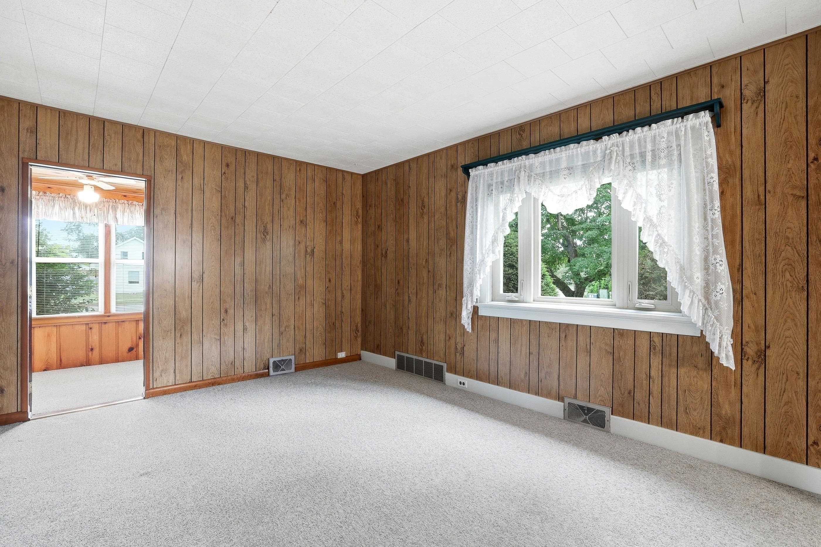 300 MC DILL AVENUE, Stevens Point, Wisconsin 54481, 2 Bedrooms Bedrooms, ,1 BathroomBathrooms,Residential,For Sale,300 MC DILL AVENUE,22602793