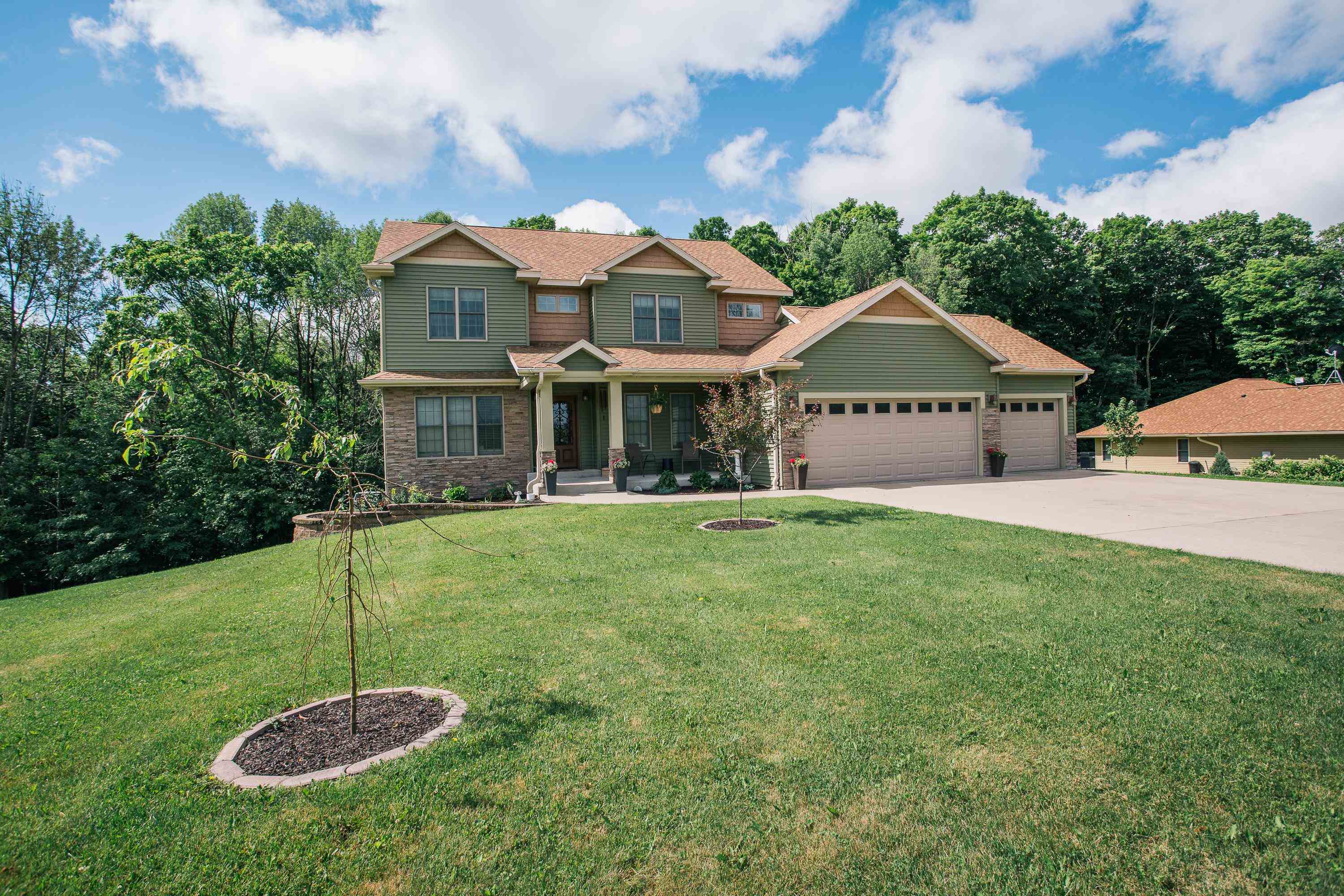 1022 SAND LANE, Neillsville, Wisconsin 54456, 6 Bedrooms Bedrooms, ,2 BathroomsBathrooms,Residential,For Sale,1022 SAND LANE,22602795